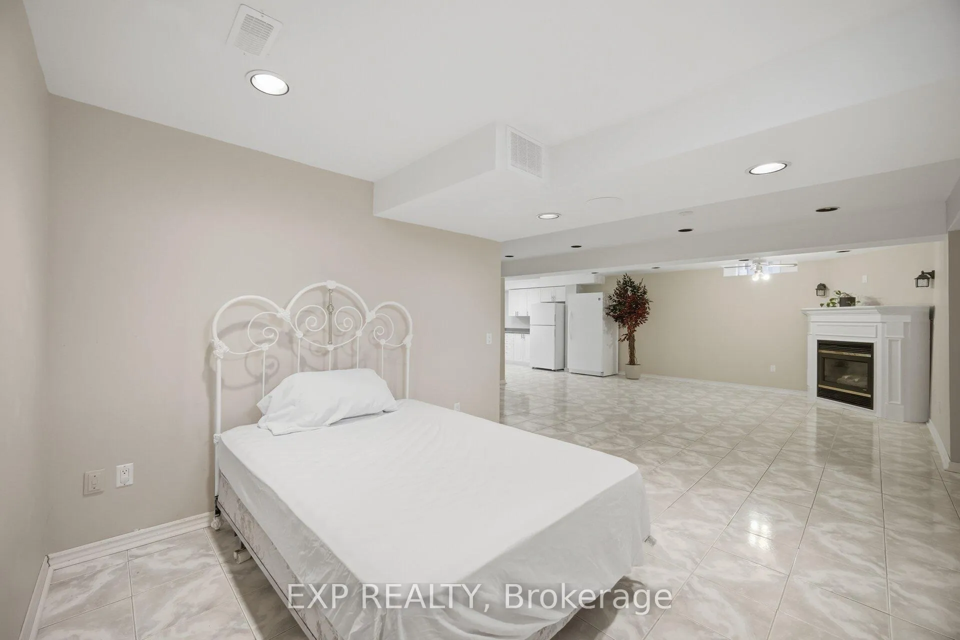 Photo 44 of 8912 Martin Grove Road, Vaughan, Elder Mills — HOMEH