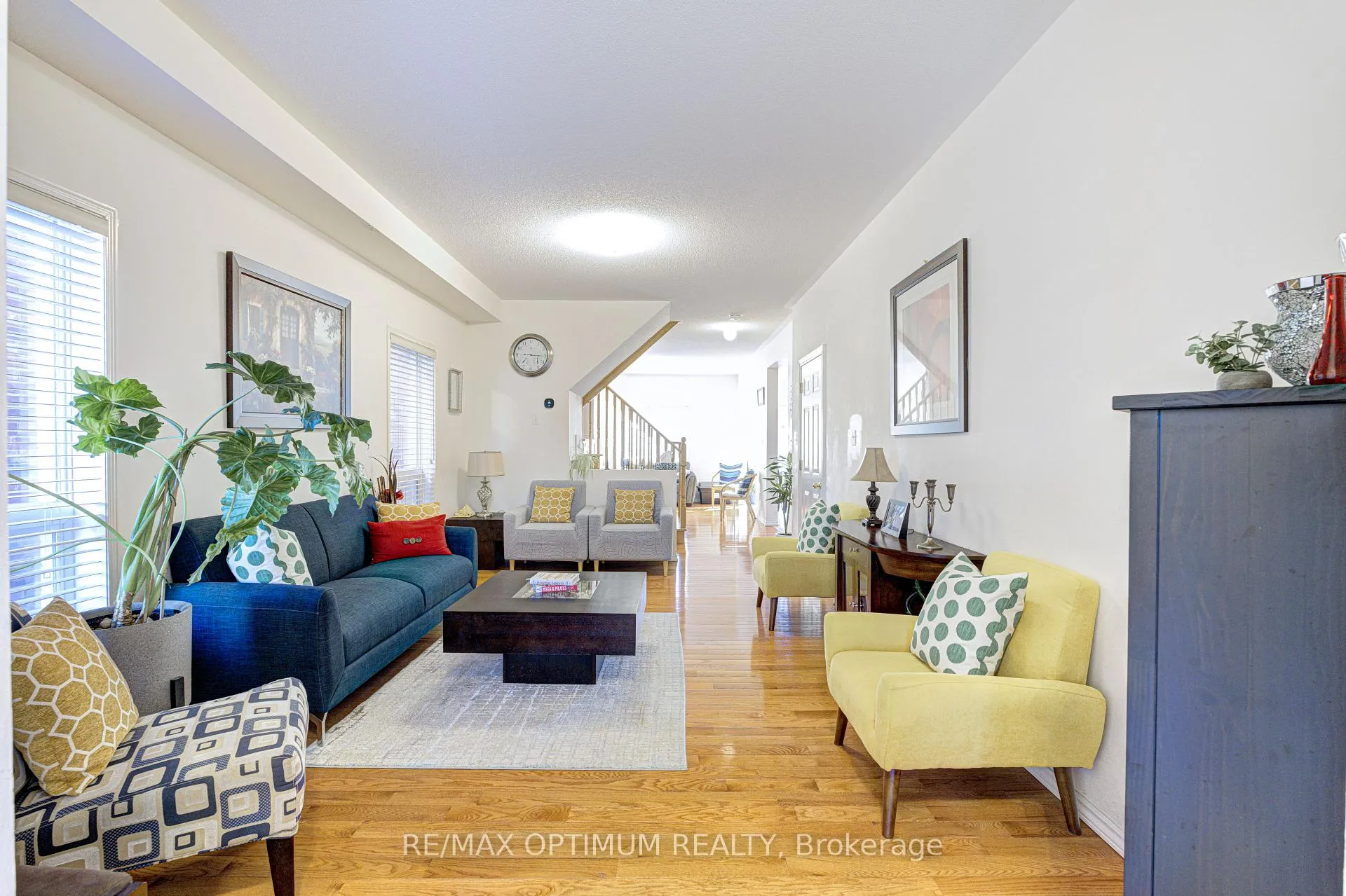 Photo 4 of 77 Personna Circle, Brampton, Credit Valley — HOMEH