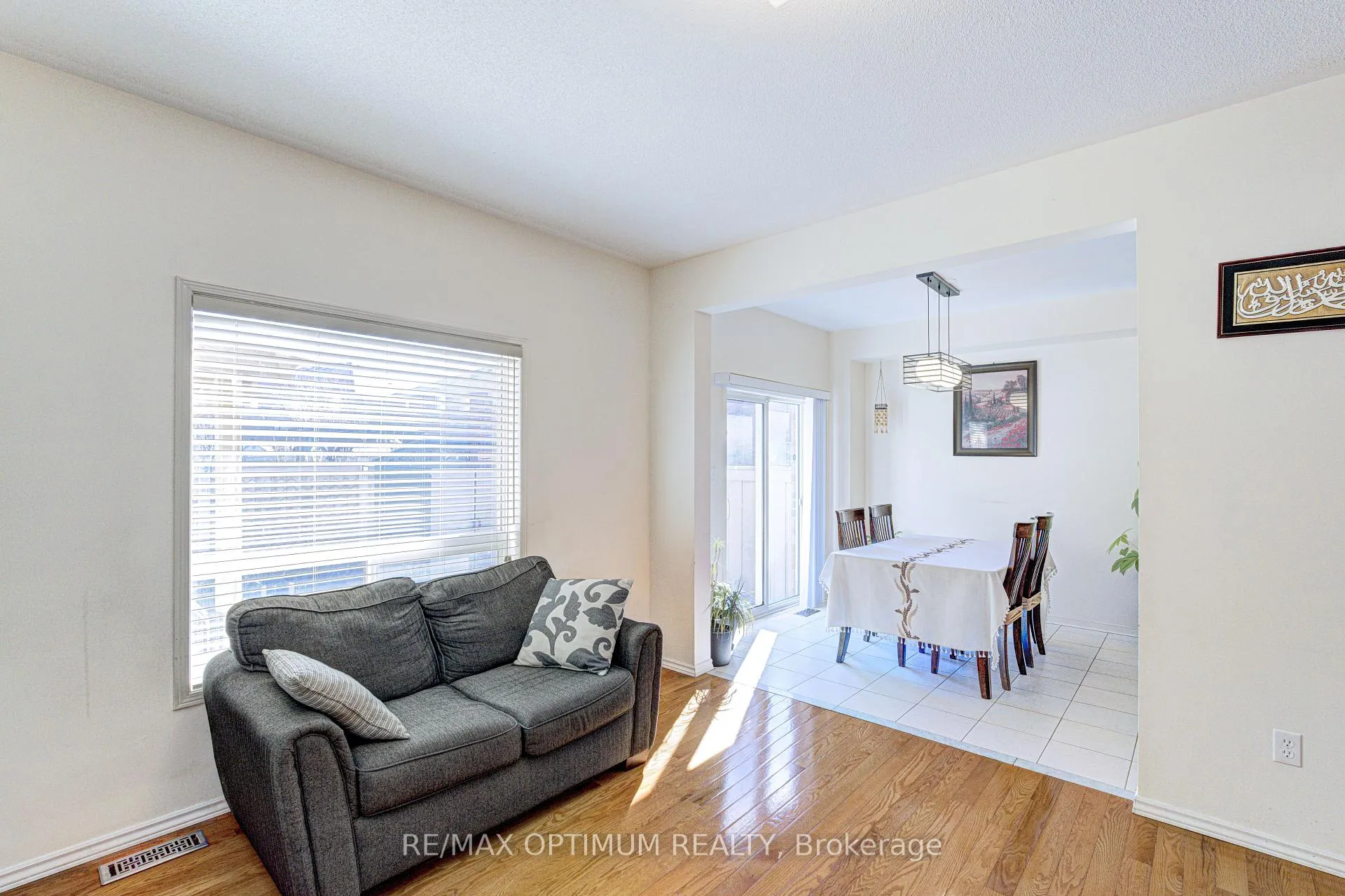 Photo 20 of 77 Personna Circle, Brampton, Credit Valley — HOMEH
