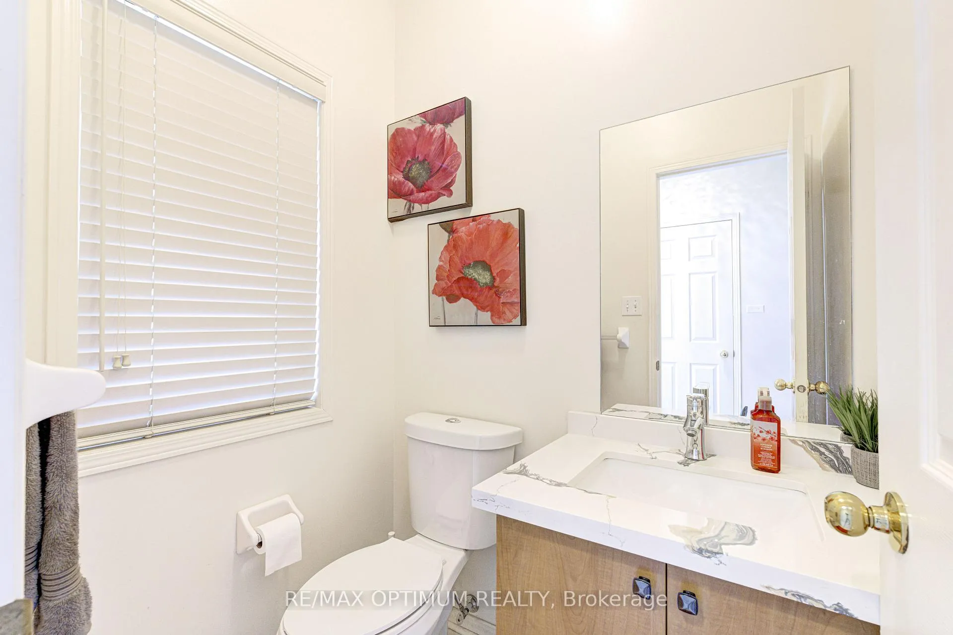 Photo 21 of 77 Personna Circle, Brampton, Credit Valley — HOMEH