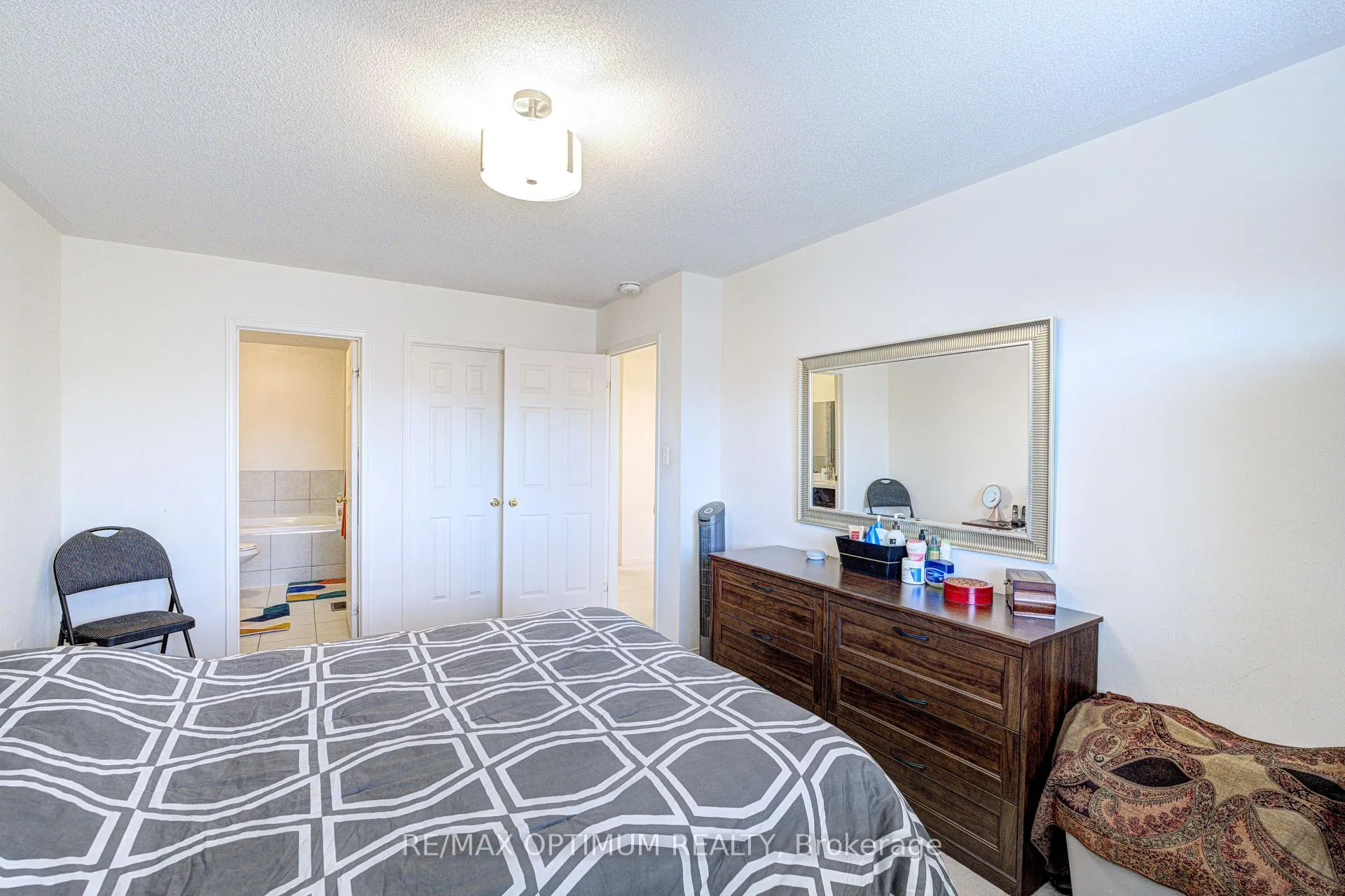 Photo 25 of 77 Personna Circle, Brampton, Credit Valley — HOMEH