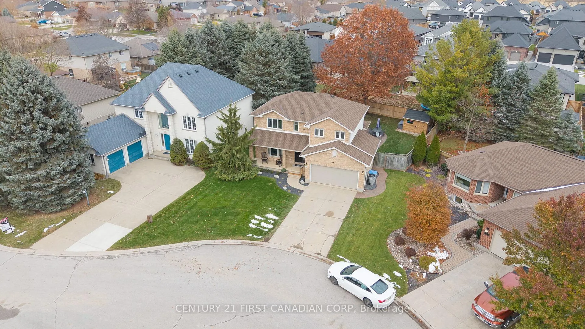 Photo 3 of 17 Allison Court, Strathroy-Caradoc, NE — HOMEH