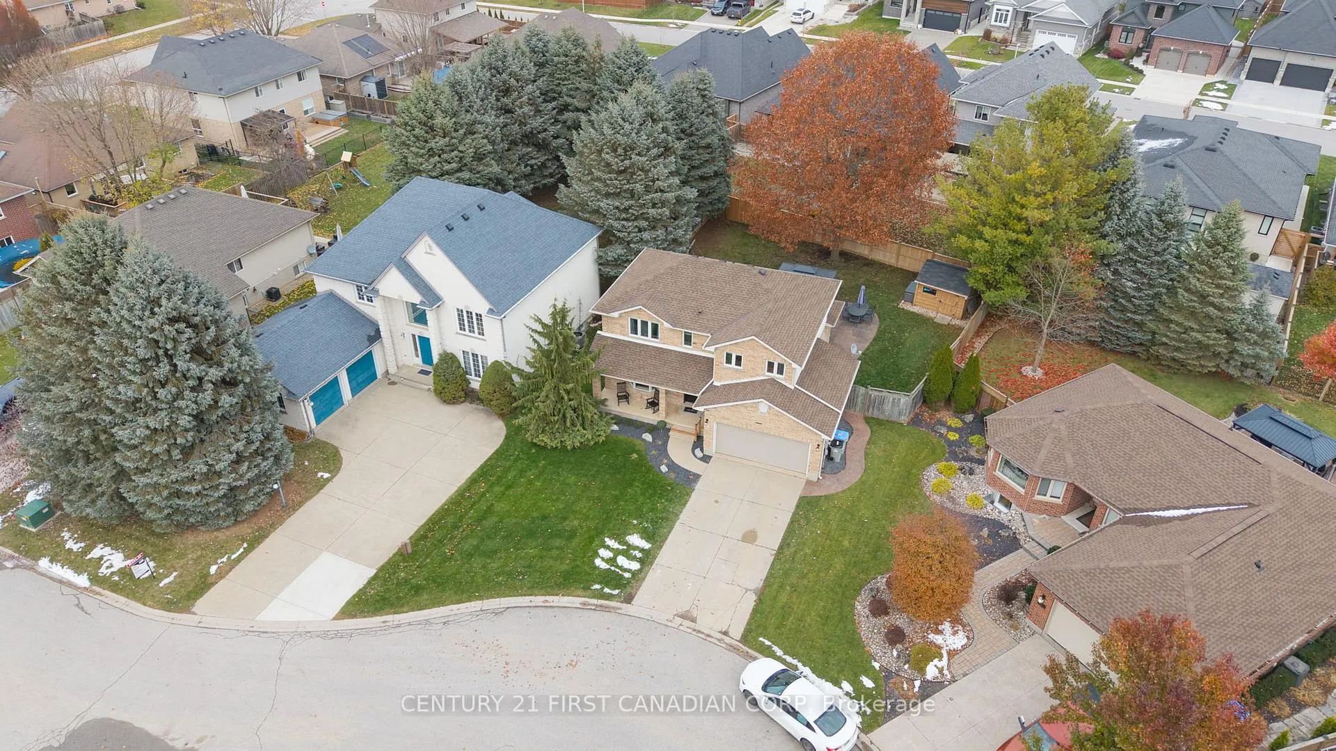 Photo 4 of 17 Allison Court, Strathroy-Caradoc, NE — HOMEH