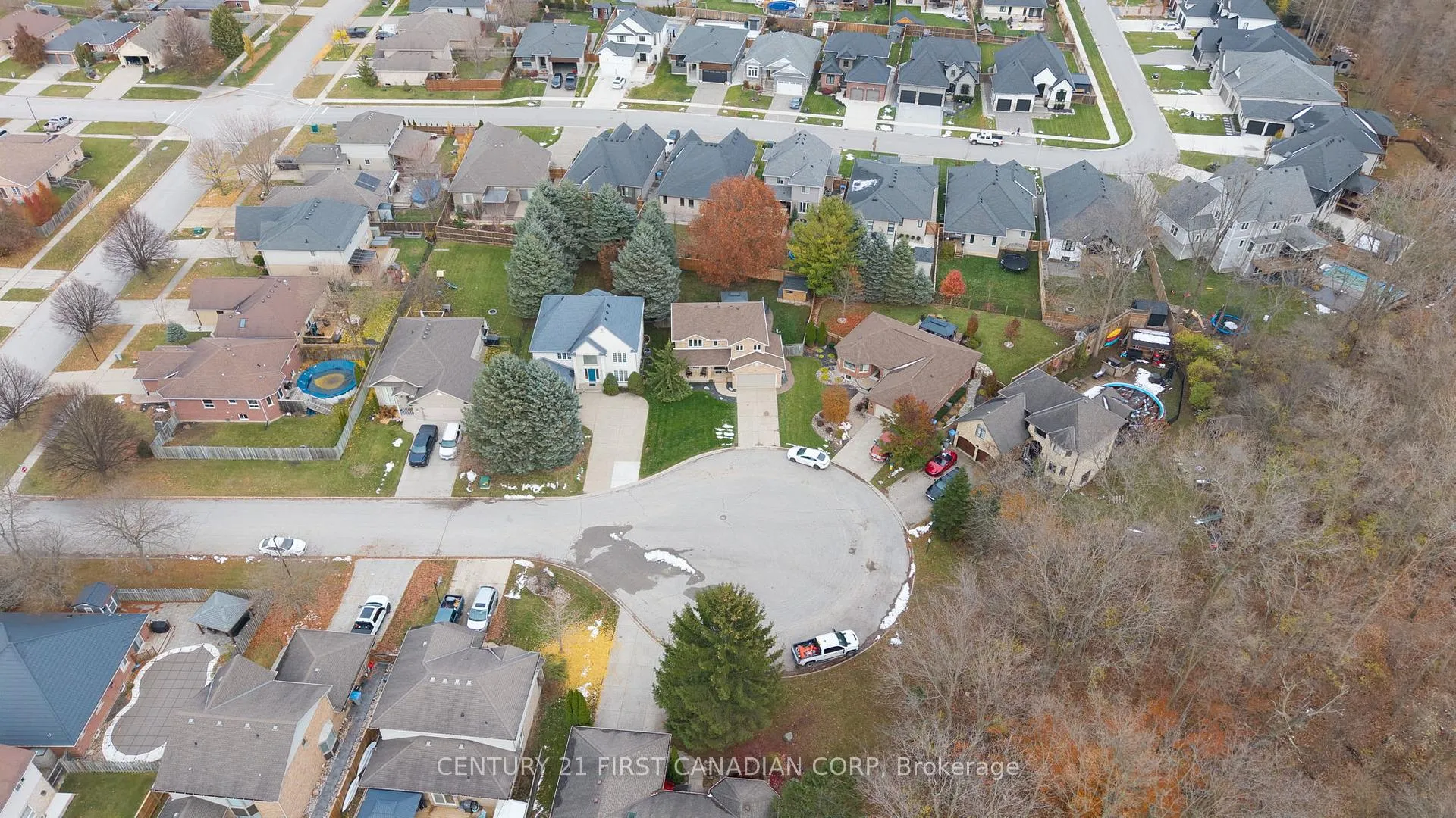 Photo 6 of 17 Allison Court, Strathroy-Caradoc, NE — HOMEH