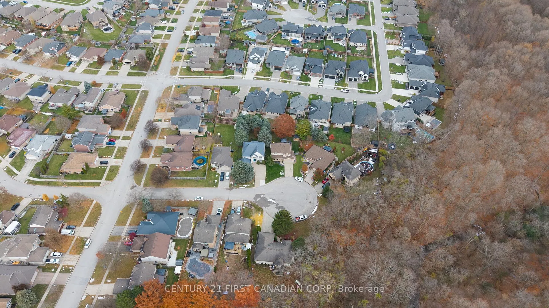 Photo 7 of 17 Allison Court, Strathroy-Caradoc, NE — HOMEH