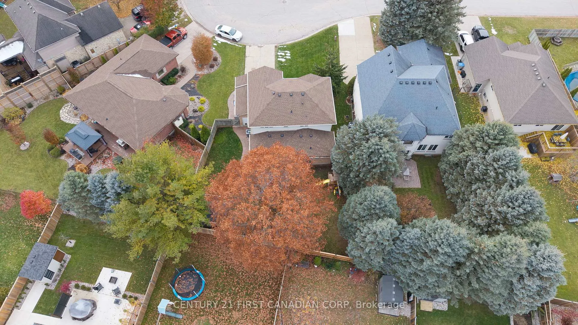 Photo 10 of 17 Allison Court, Strathroy-Caradoc, NE — HOMEH