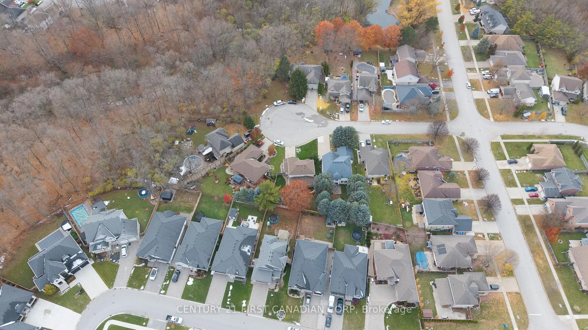 Photo 11 of 17 Allison Court, Strathroy-Caradoc, NE — HOMEH