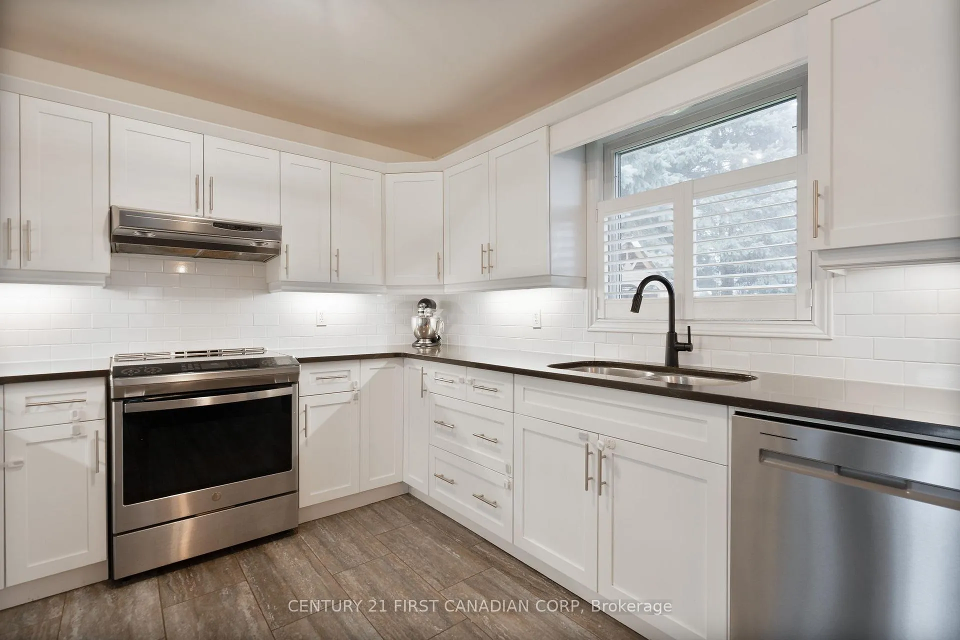 Photo 19 of 17 Allison Court, Strathroy-Caradoc, NE — HOMEH
