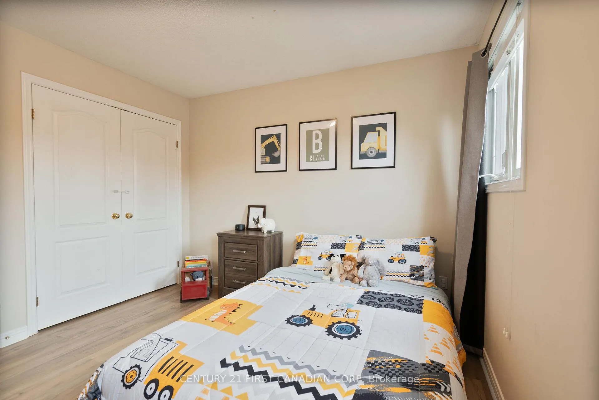 Photo 27 of 17 Allison Court, Strathroy-Caradoc, NE — HOMEH