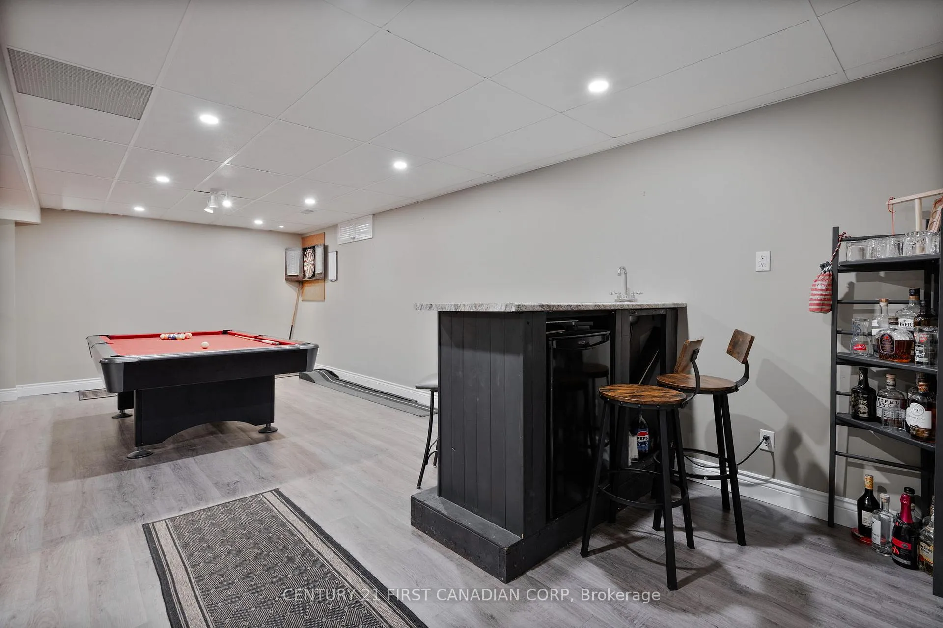 Photo 39 of 17 Allison Court, Strathroy-Caradoc, NE — HOMEH