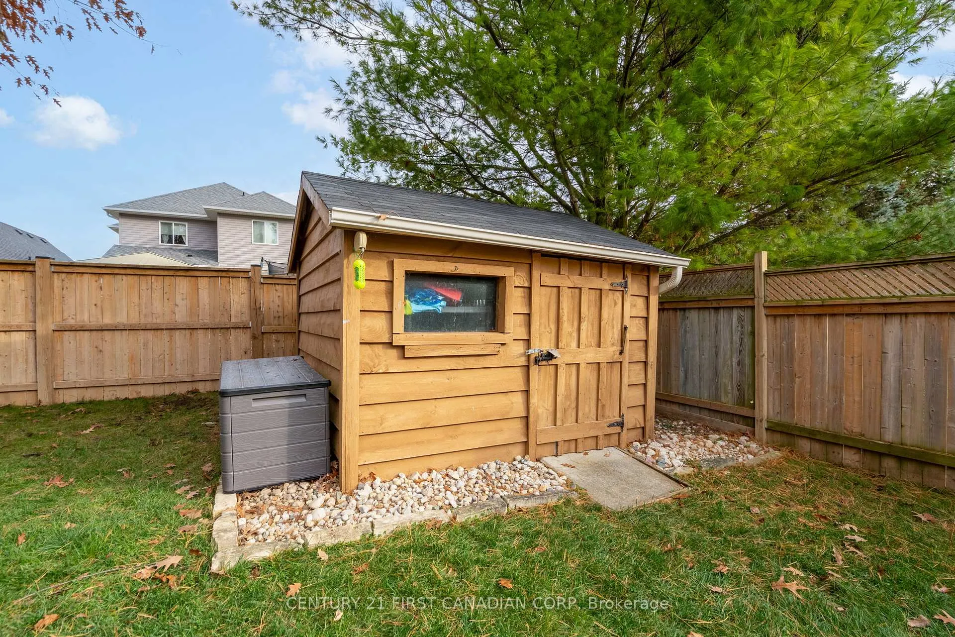 Photo 45 of 17 Allison Court, Strathroy-Caradoc, NE — HOMEH