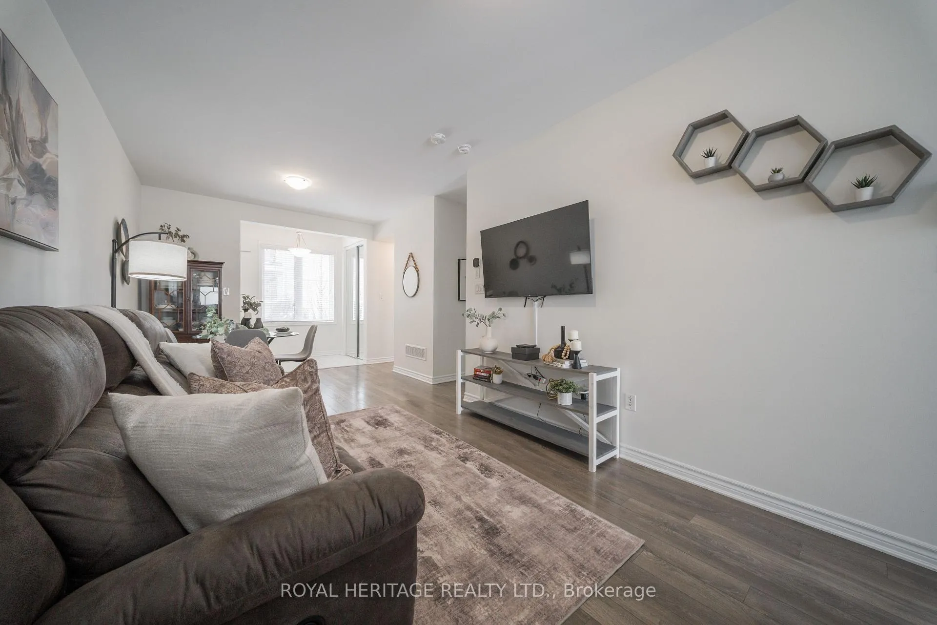 Photo 10 of Unit 512, 1148 Dragonfly Avenue, Pickering, Rural Pickering — HOMEH
