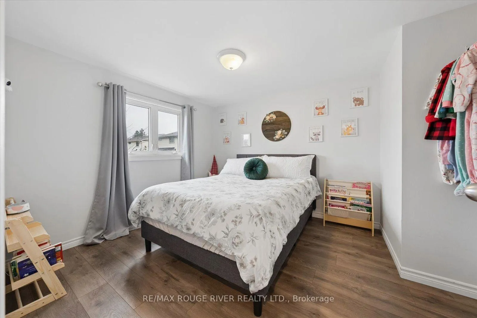 Photo 11 of 43 Ormond Drive, Oshawa, Samac — HOMEH