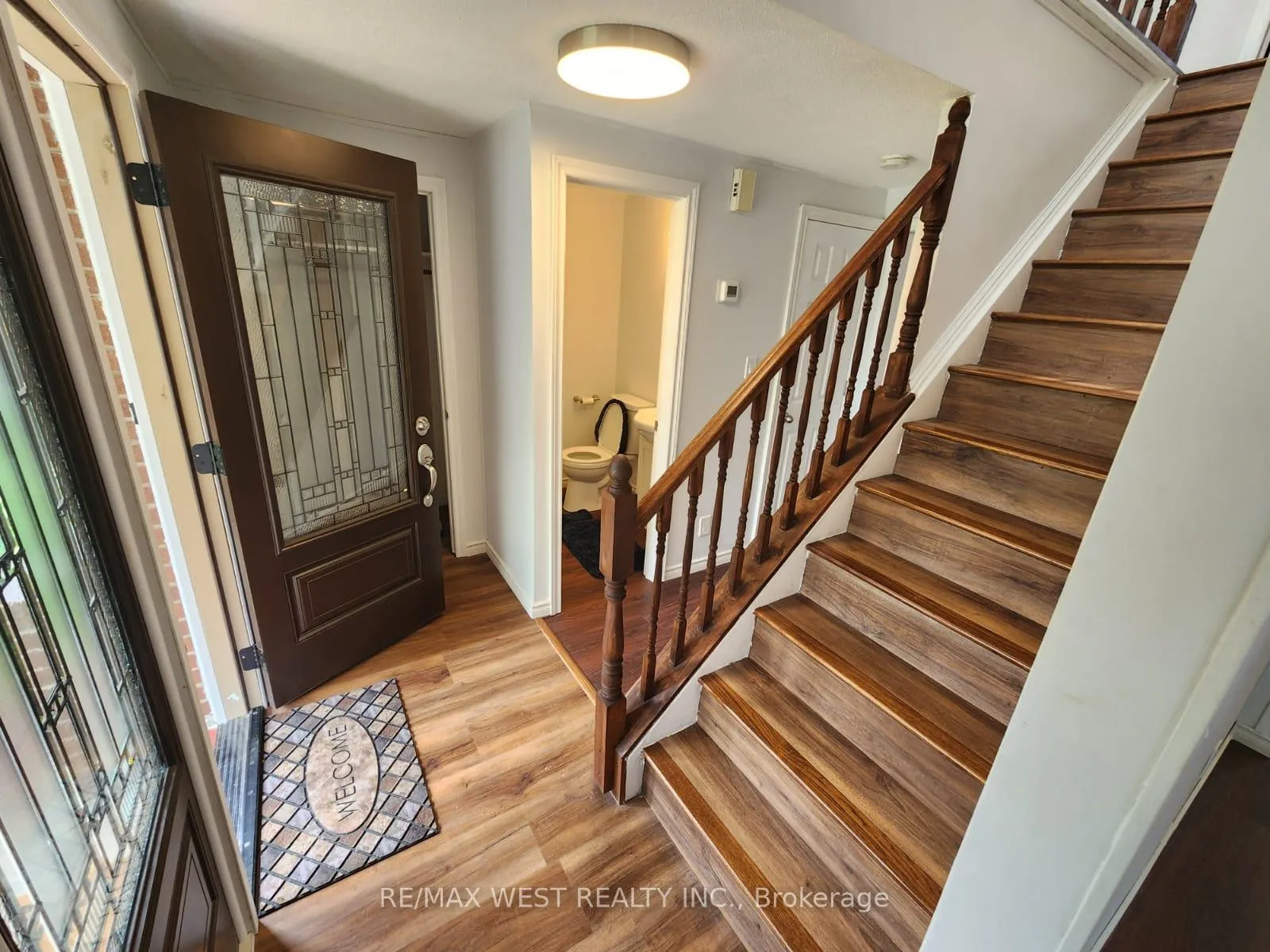 Photo 6 of 10658 Atwater Crescent, Windsor — HOMEH