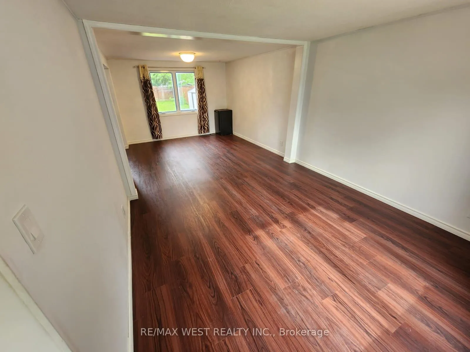 Photo 15 of 10658 Atwater Crescent, Windsor — HOMEH
