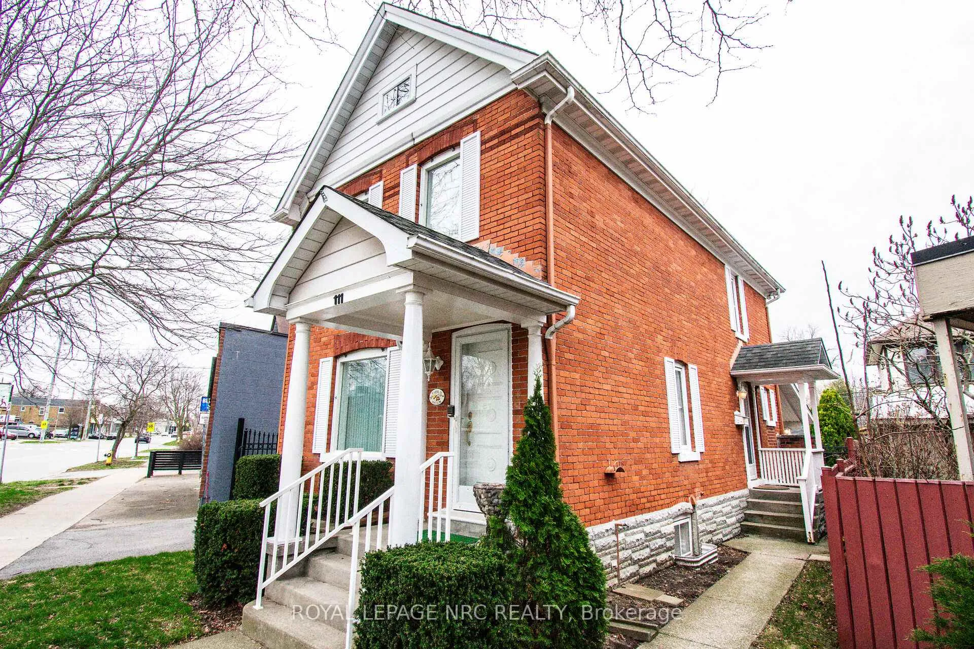 Photo 3 of 111 Lake Street, St. Catharines, Downtown — HOMEH
