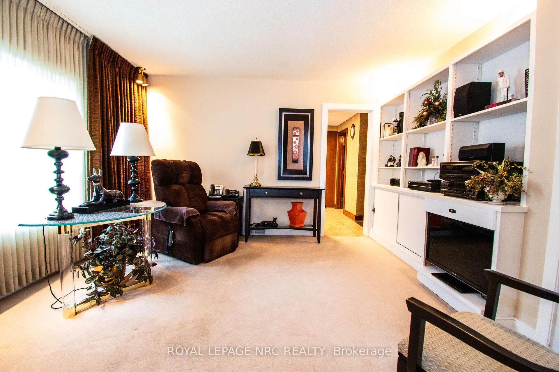 Photo 10 of 111 Lake Street, St. Catharines, Downtown — HOMEH