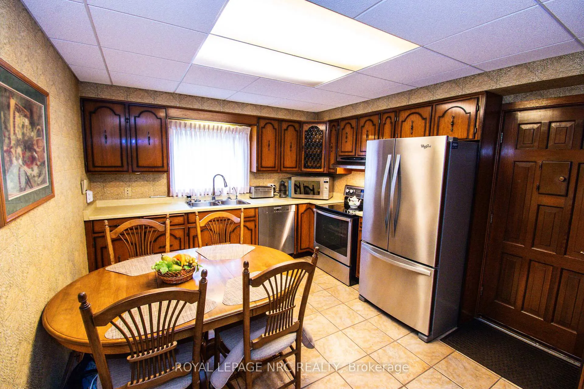 Photo 16 of 111 Lake Street, St. Catharines, Downtown — HOMEH