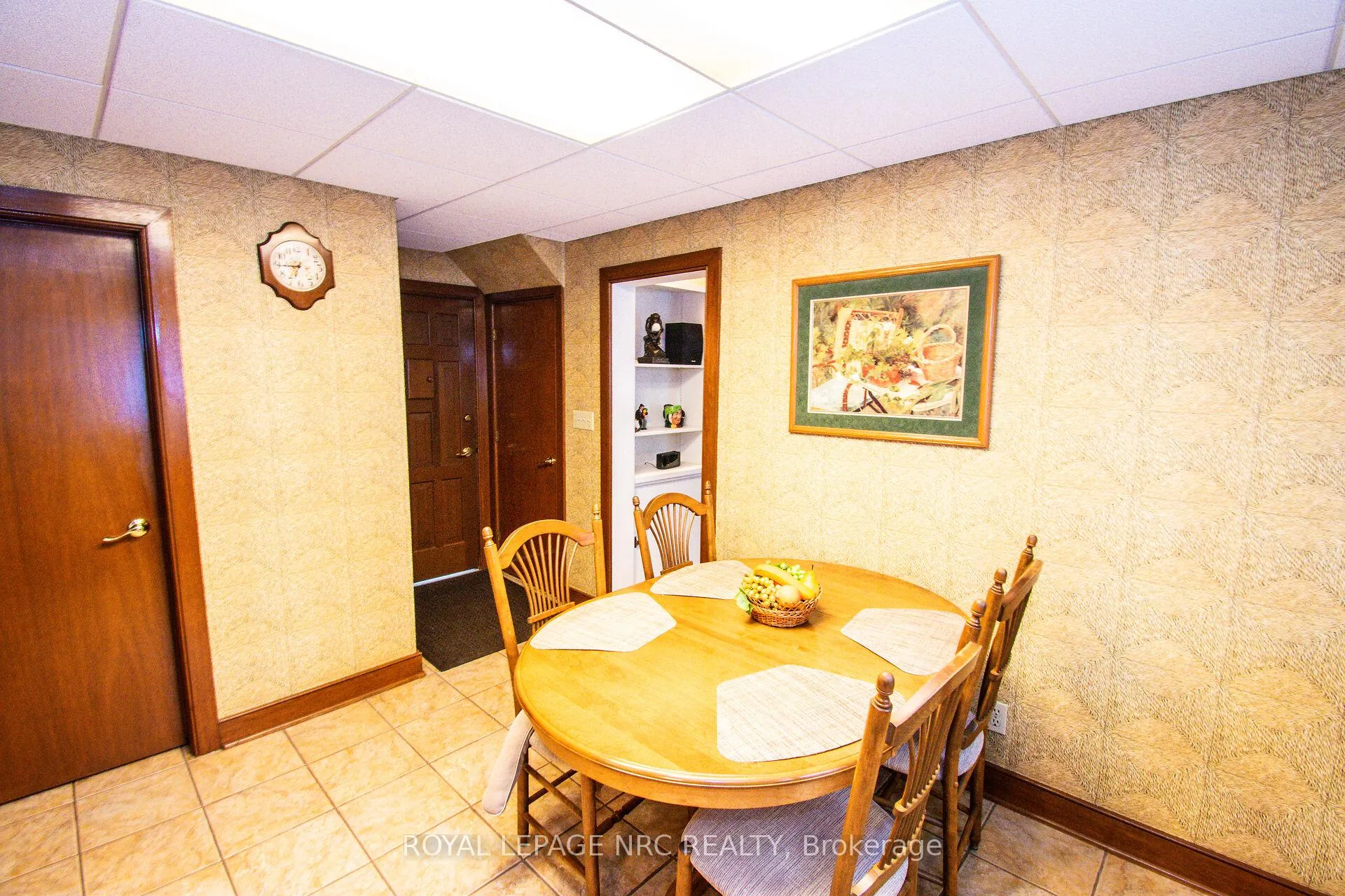 Photo 19 of 111 Lake Street, St. Catharines, Downtown — HOMEH
