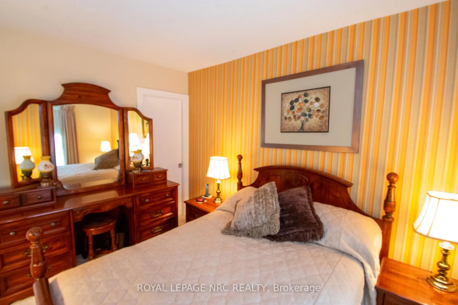 Photo 33 of 111 Lake Street, St. Catharines, Downtown — HOMEH