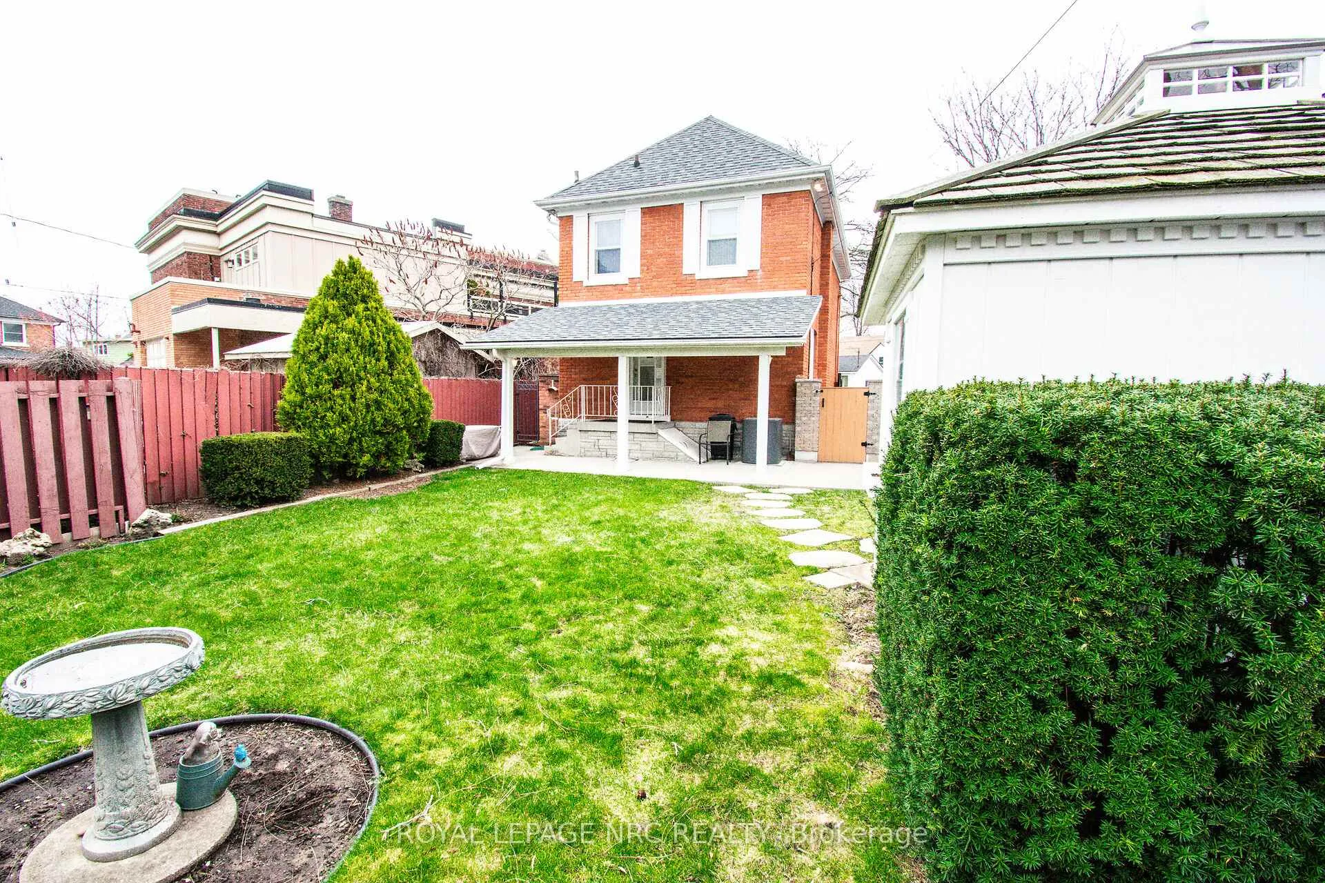 Photo 48 of 111 Lake Street, St. Catharines, Downtown — HOMEH