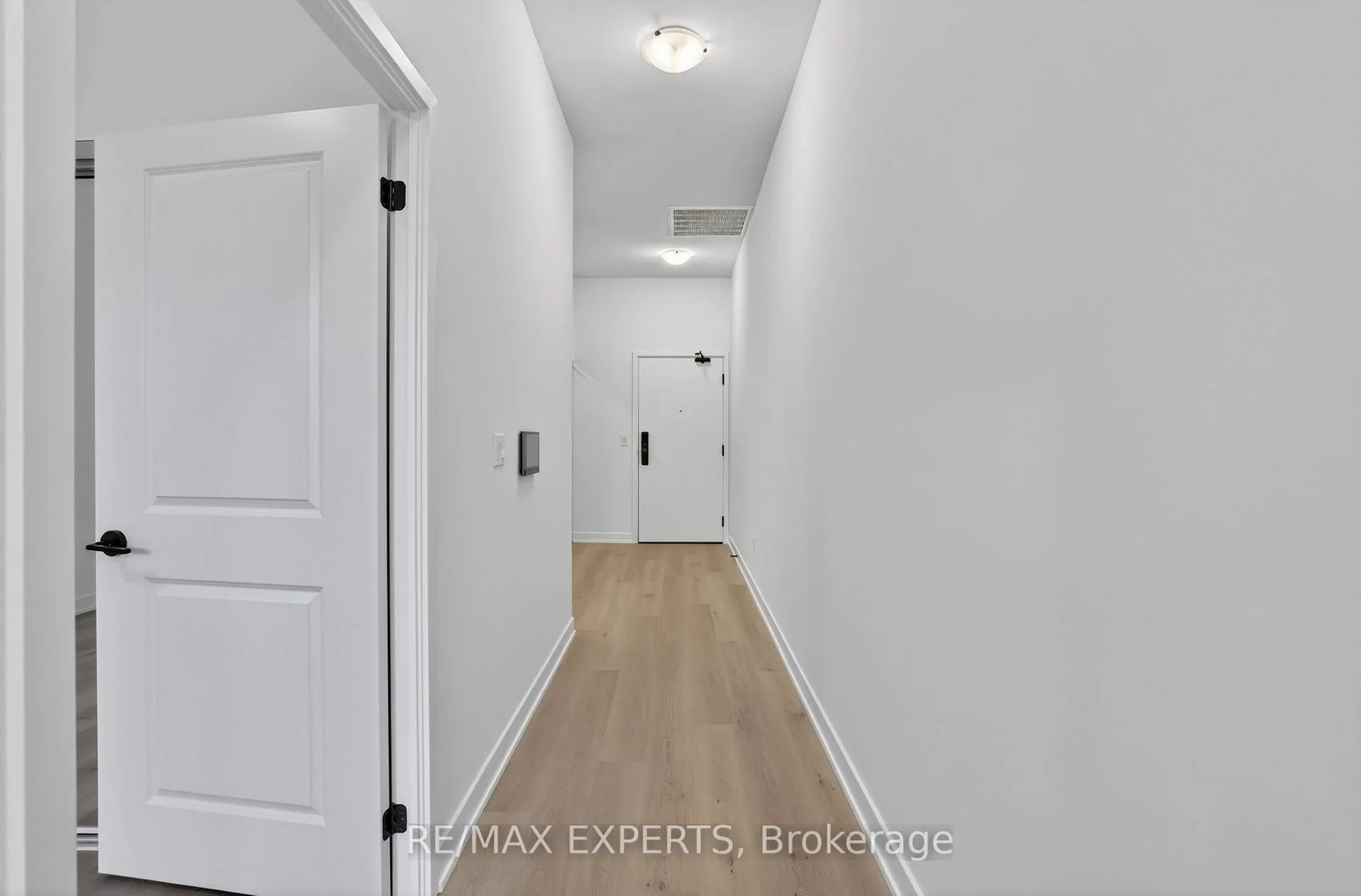 Photo 12 of Unit 204, 2075 Lakeshore Road, Burlington, Brant — HOMEH