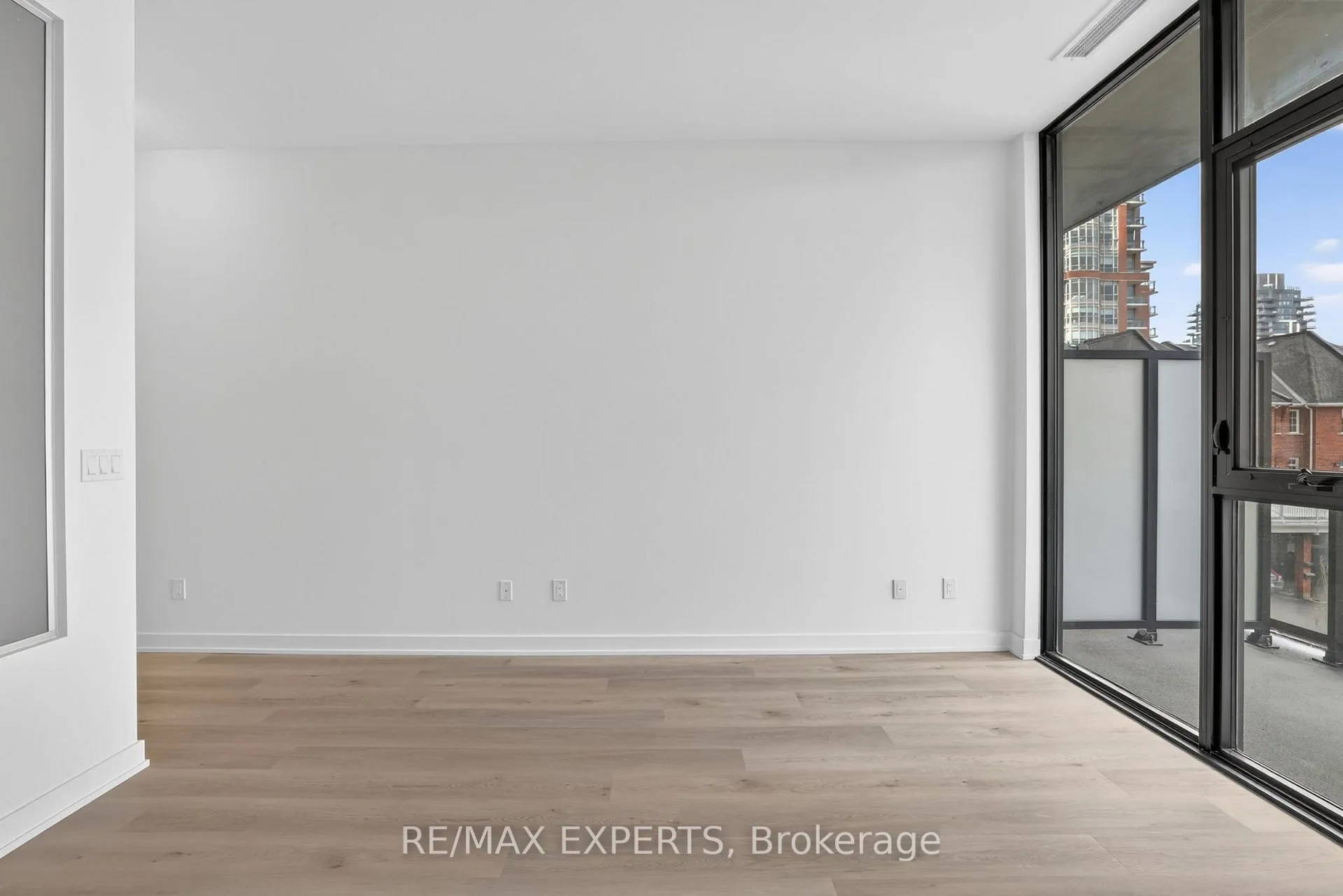 Photo 19 of Unit 204, 2075 Lakeshore Road, Burlington, Brant — HOMEH