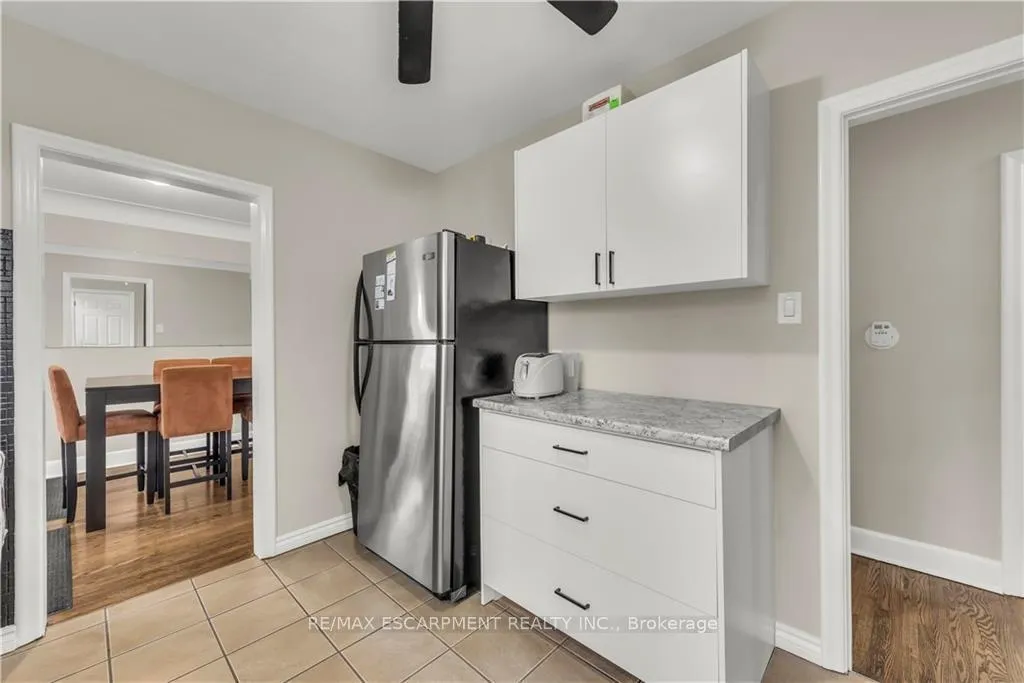 Photo 8 of 39 Bland Avenue, Hamilton, Stoney Creek — HOMEH