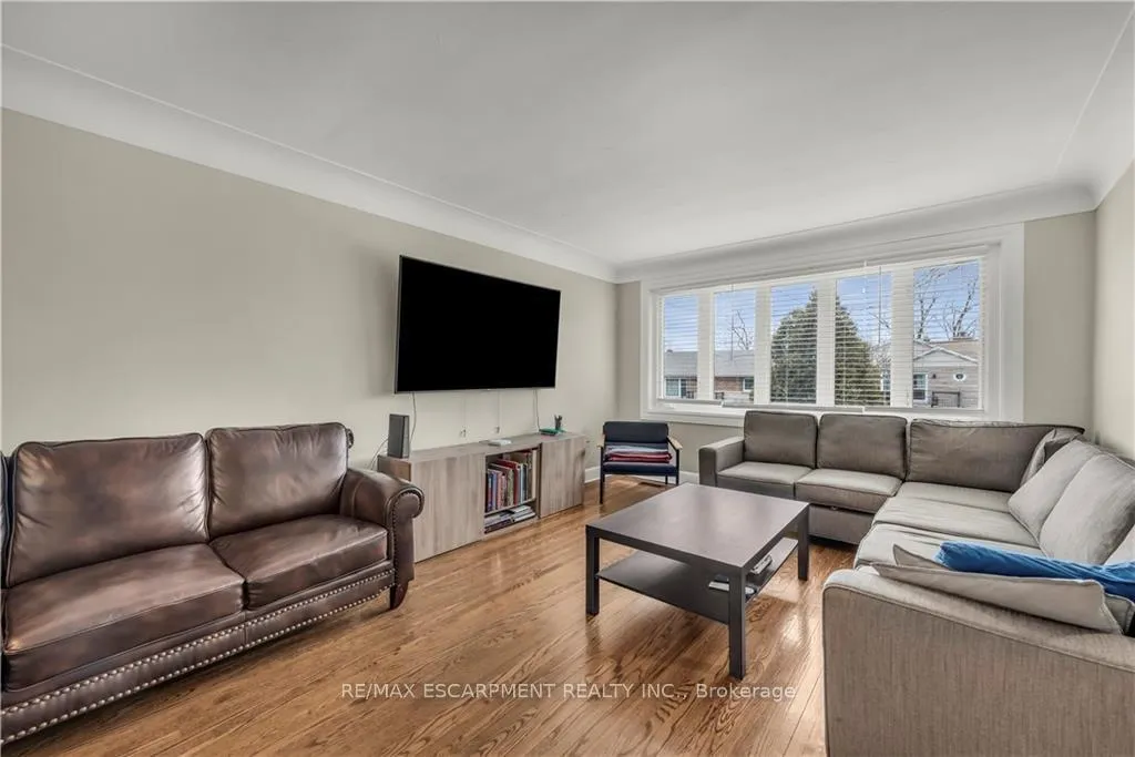 Photo 13 of 39 Bland Avenue, Hamilton, Stoney Creek — HOMEH