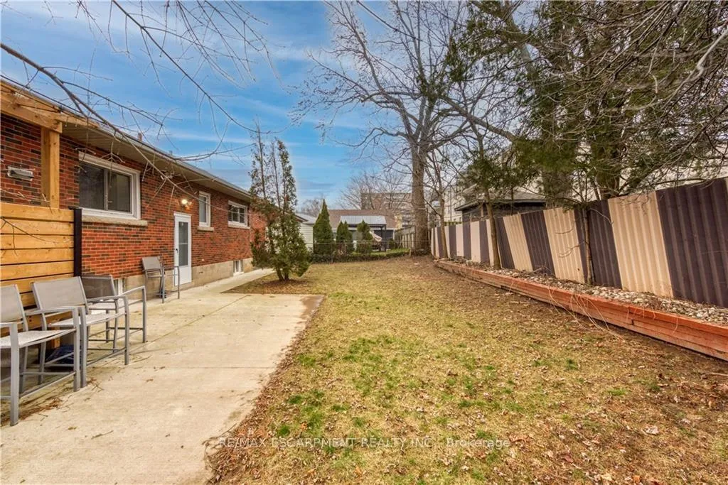 Photo 36 of 39 Bland Avenue, Hamilton, Stoney Creek — HOMEH