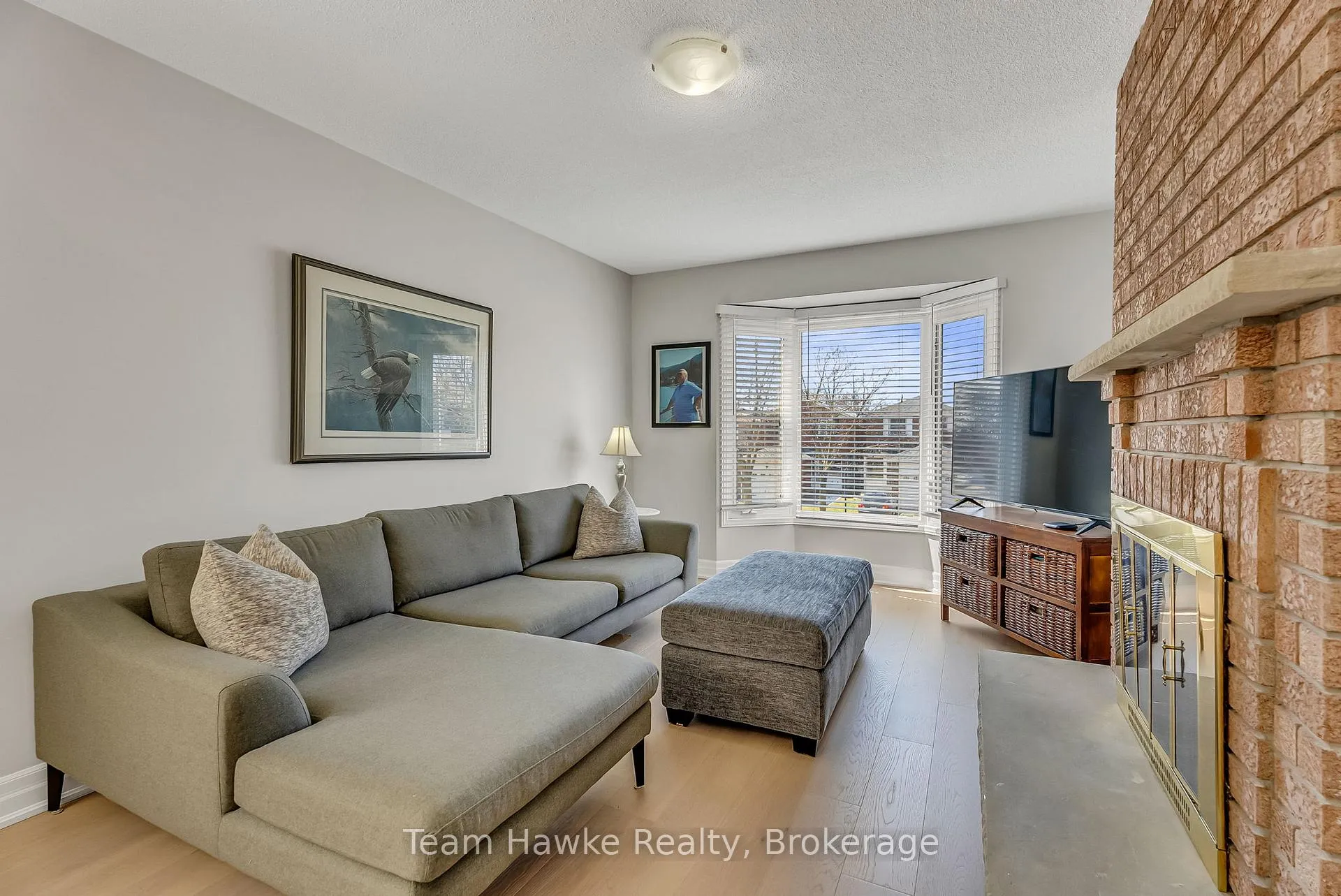 Photo 4 of 15 White Boulevard, Vaughan, Brownridge — HOMEH