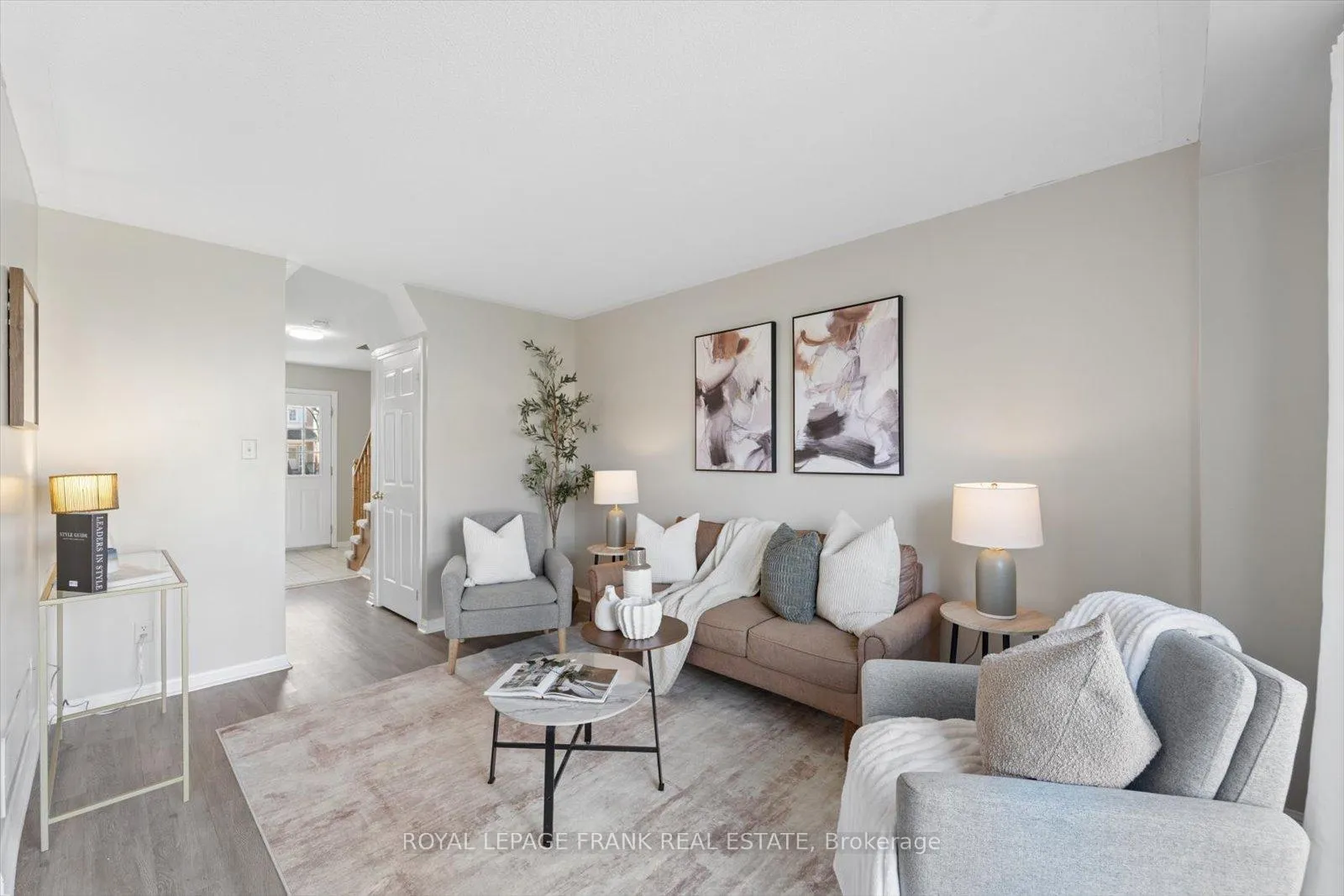 Photo 6 of 48 Shady Lane Crescent, Clarington, Bowmanville — HOMEH