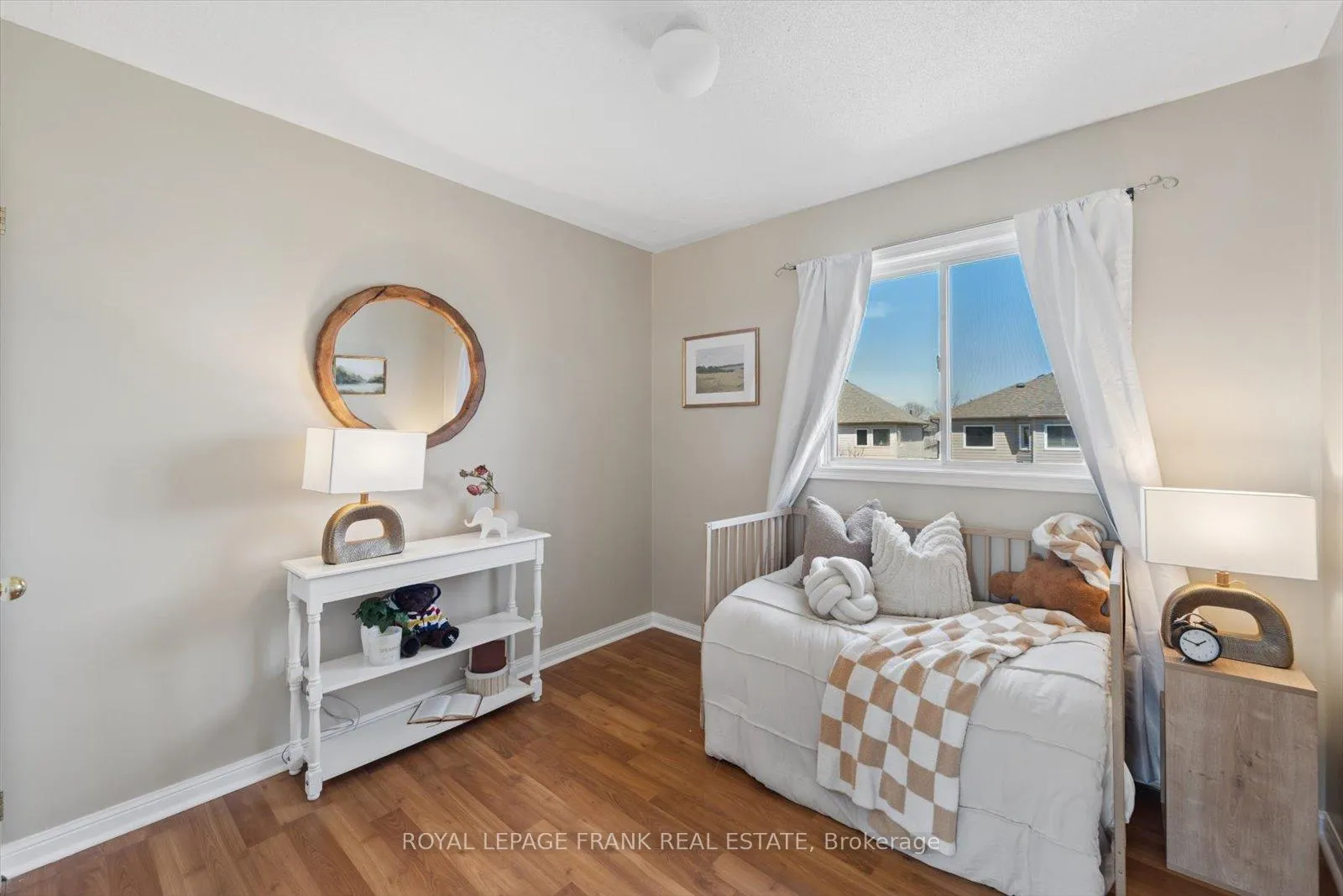 Photo 17 of 48 Shady Lane Crescent, Clarington, Bowmanville — HOMEH