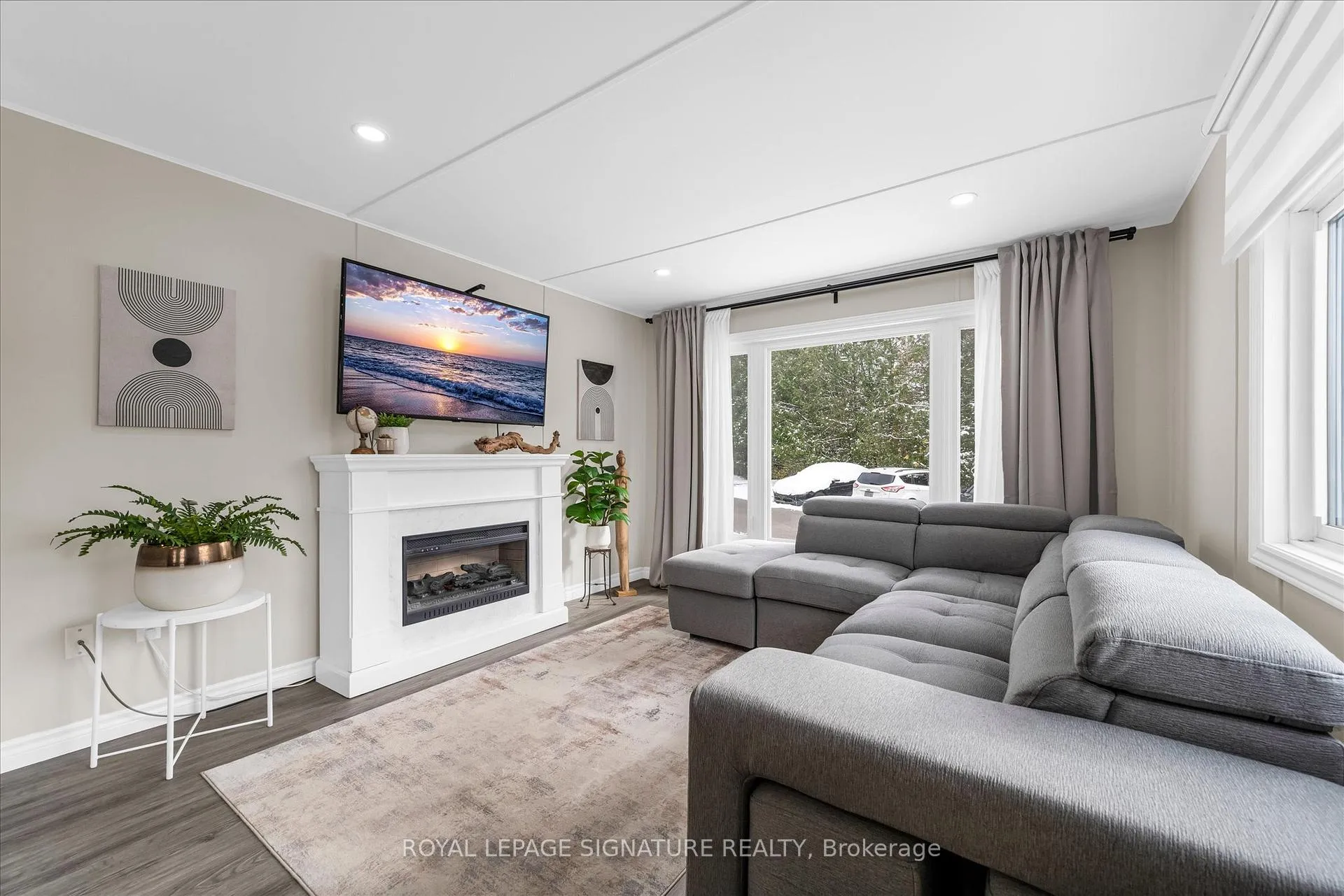 Photo 6 of 40 Hillside Crescent, Hamilton, Rural Flamborough — HOMEH