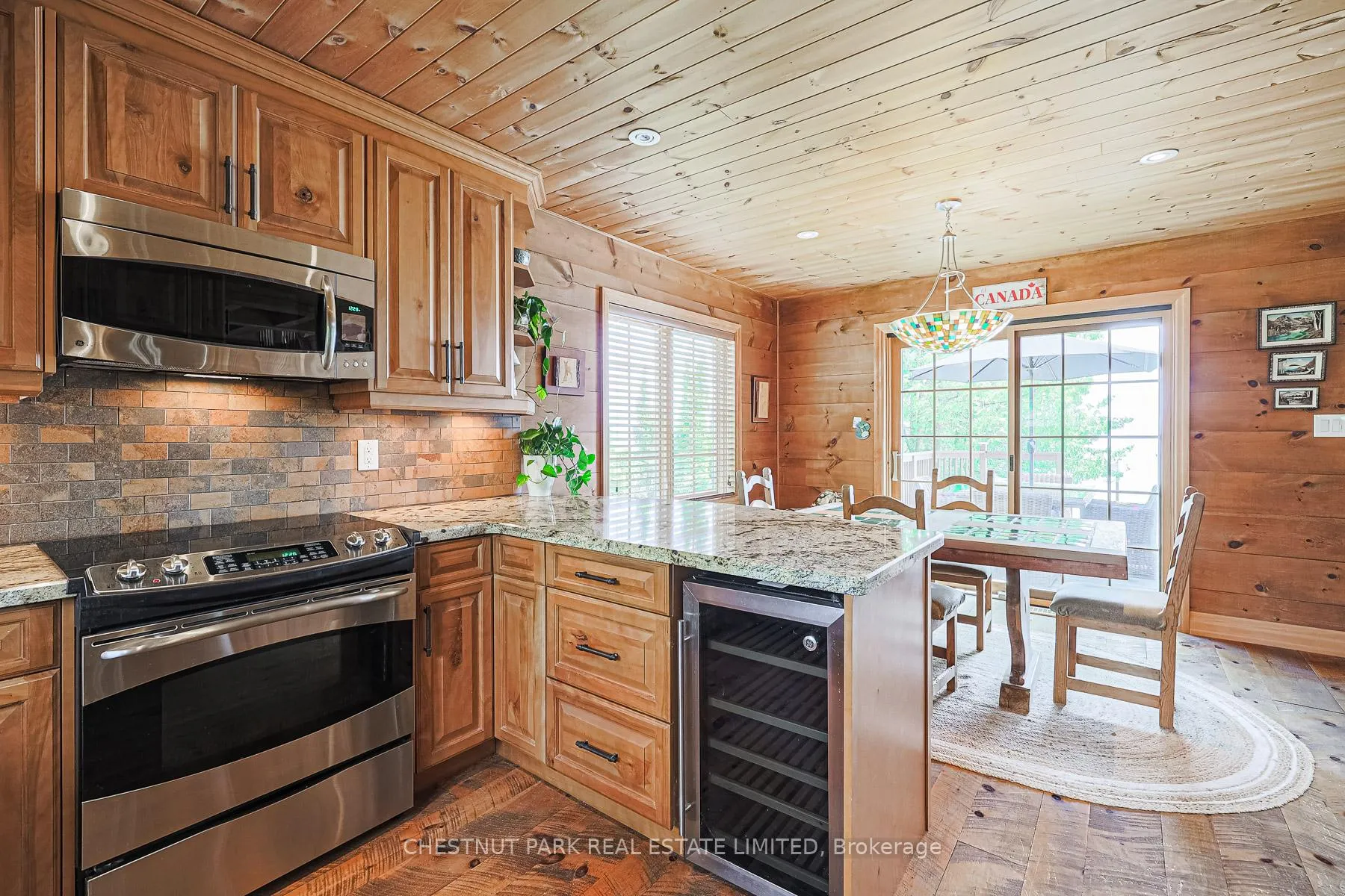Photo 10 of 3531 Crescent Harbour Road, Innisfil, Rural Innisfil — HOMEH
