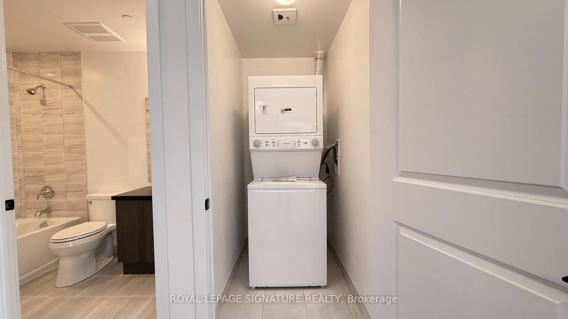 Photo 9 of Unit 2603, 1010 Sandy Beach Road, Pickering, Bay Ridges — HOMEH