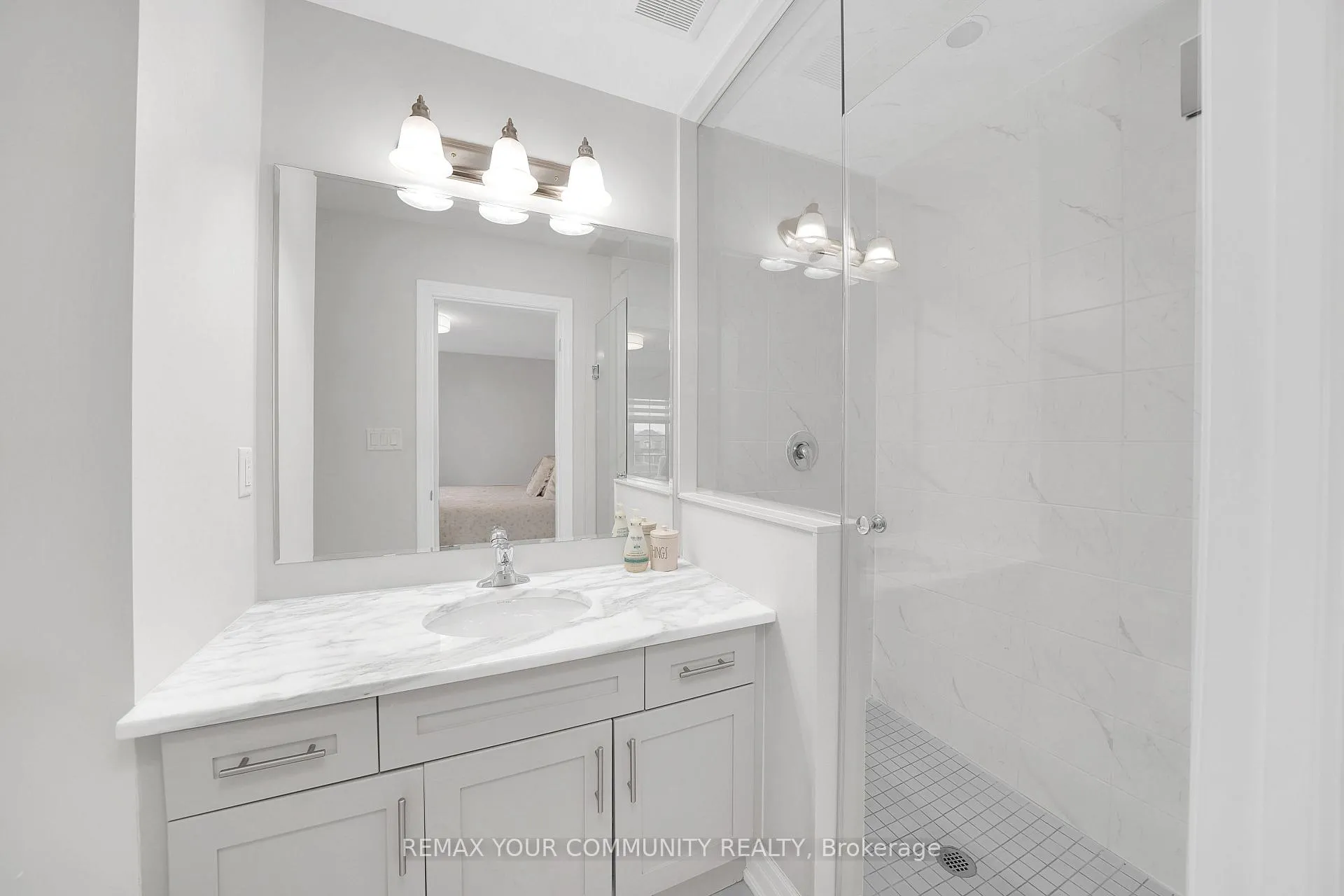 Photo 19 of 313 Kleinburg Summit Way, Vaughan, Kleinburg — HOMEH