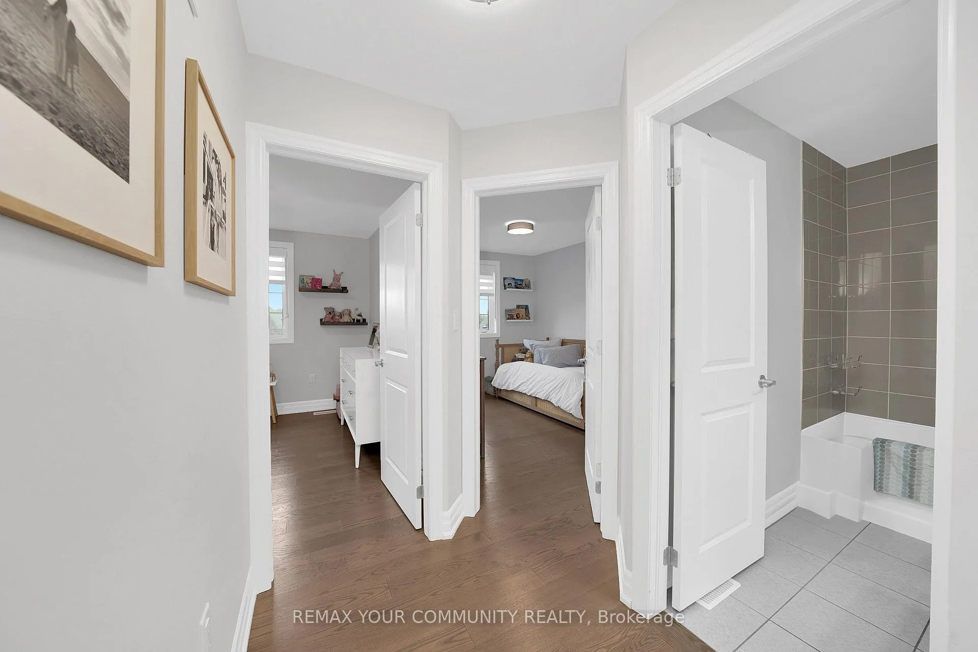 Photo 20 of 313 Kleinburg Summit Way, Vaughan, Kleinburg — HOMEH