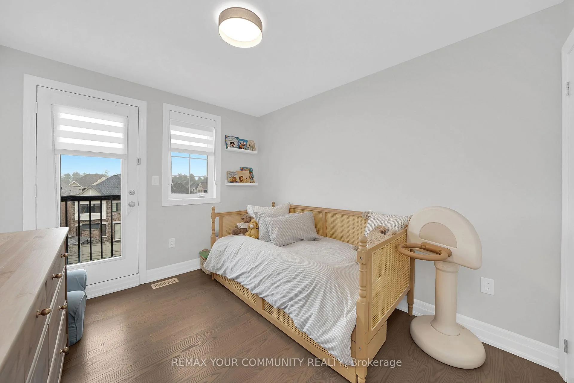 Photo 23 of 313 Kleinburg Summit Way, Vaughan, Kleinburg — HOMEH