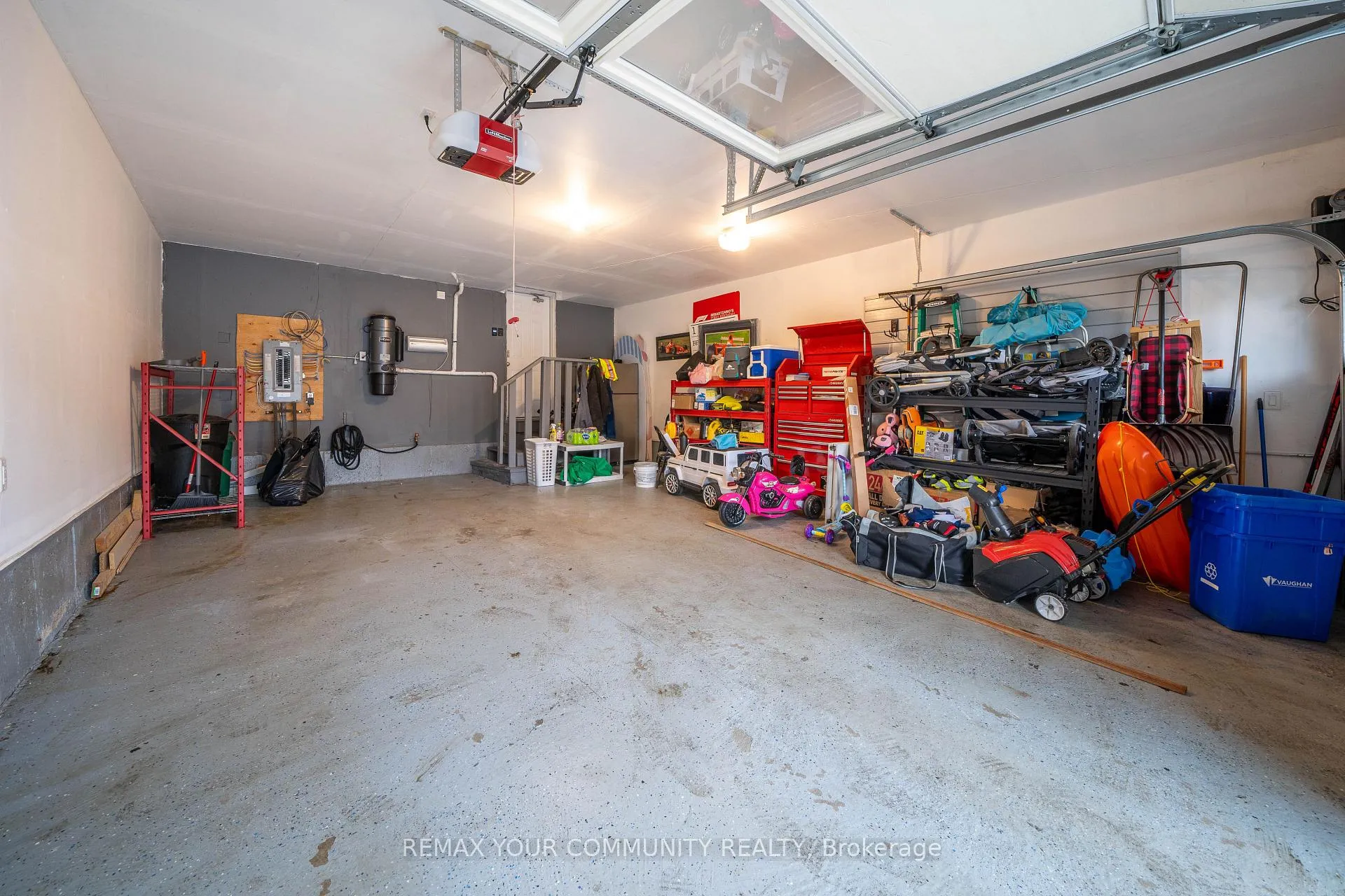 Photo 31 of 313 Kleinburg Summit Way, Vaughan, Kleinburg — HOMEH