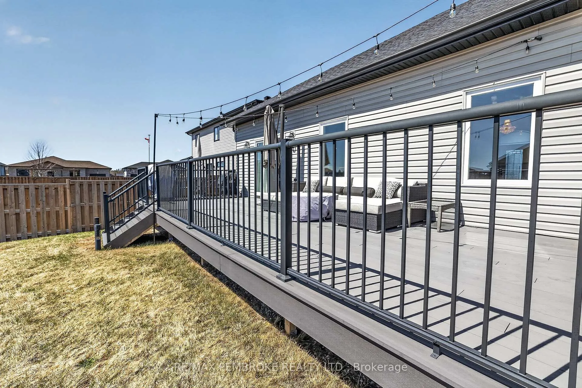 Photo 45 of 6 Nile Street, Petawawa — HOMEH