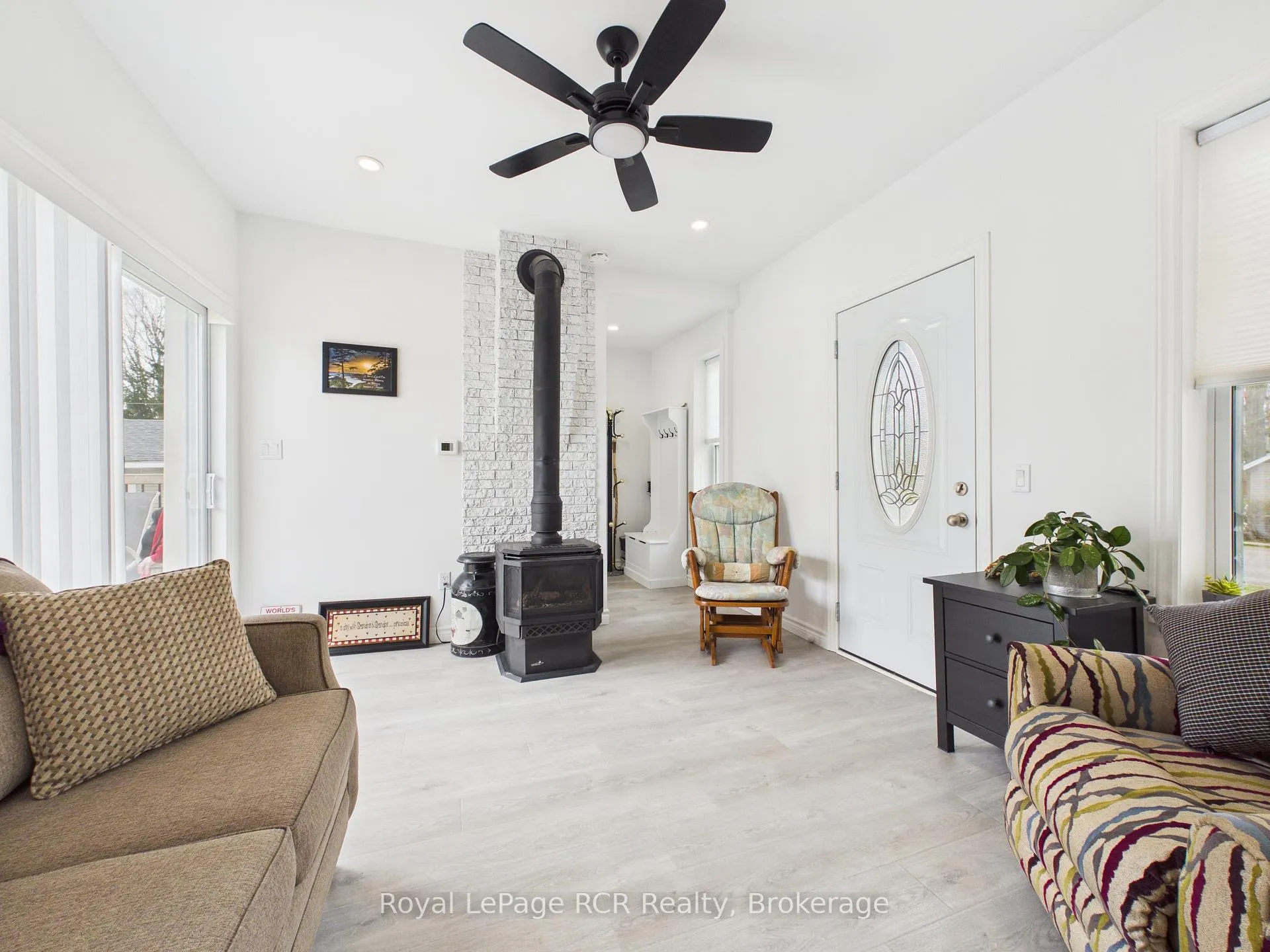 Photo 6 of 45 Clyde Street, Morris Turnberry, Bluevale — HOMEH