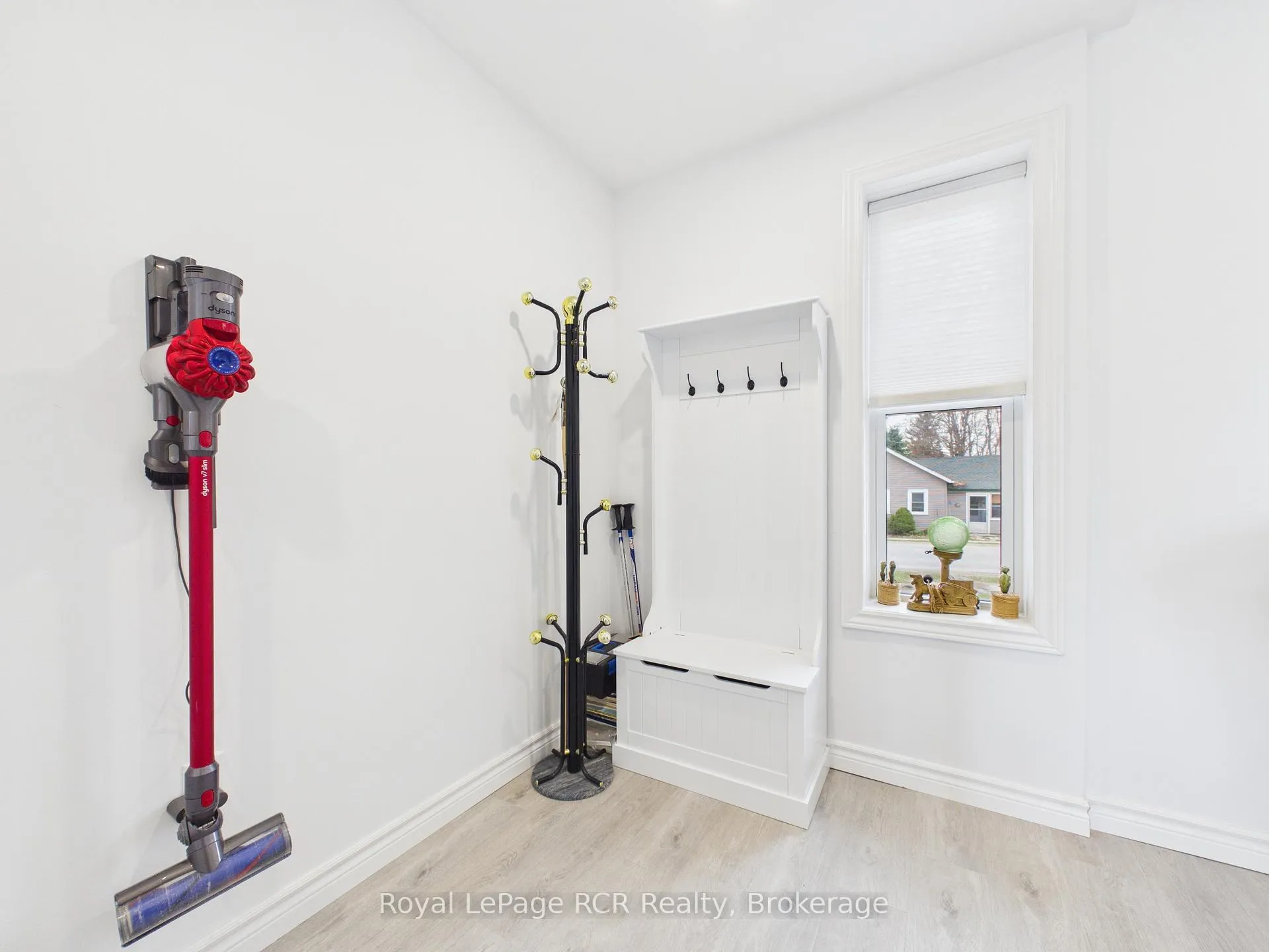 Photo 8 of 45 Clyde Street, Morris Turnberry, Bluevale — HOMEH