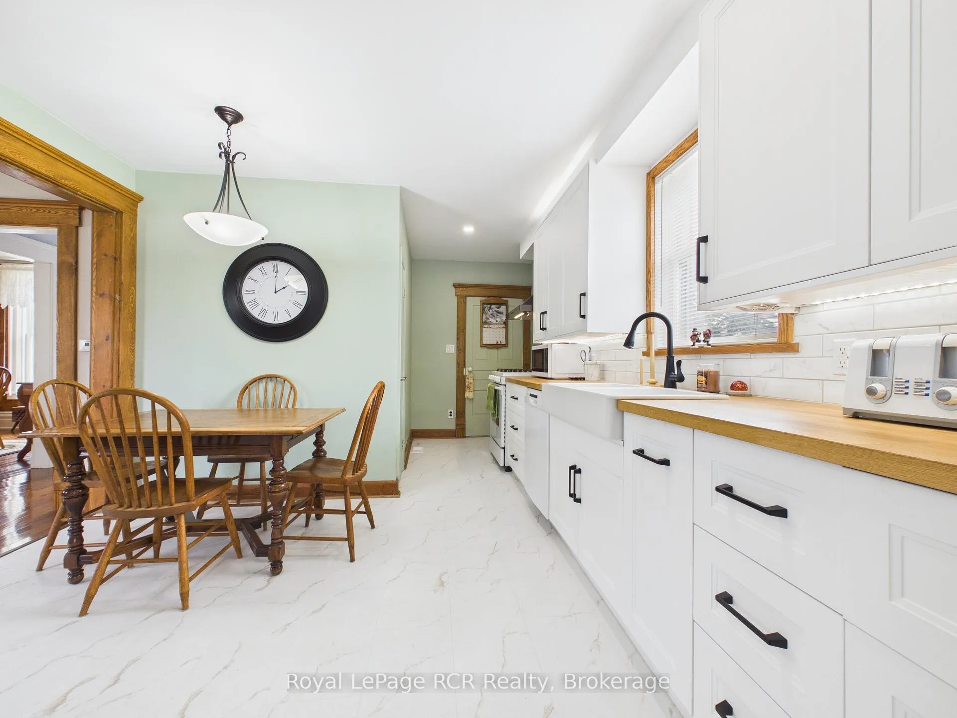 Photo 9 of 45 Clyde Street, Morris Turnberry, Bluevale — HOMEH