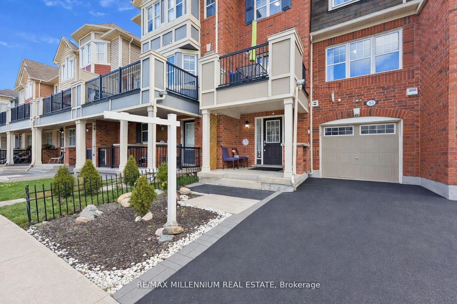 Photo 2 of 53 Colonel Frank Ching Crescent, Brampton, Fletcher's West — HOMEH