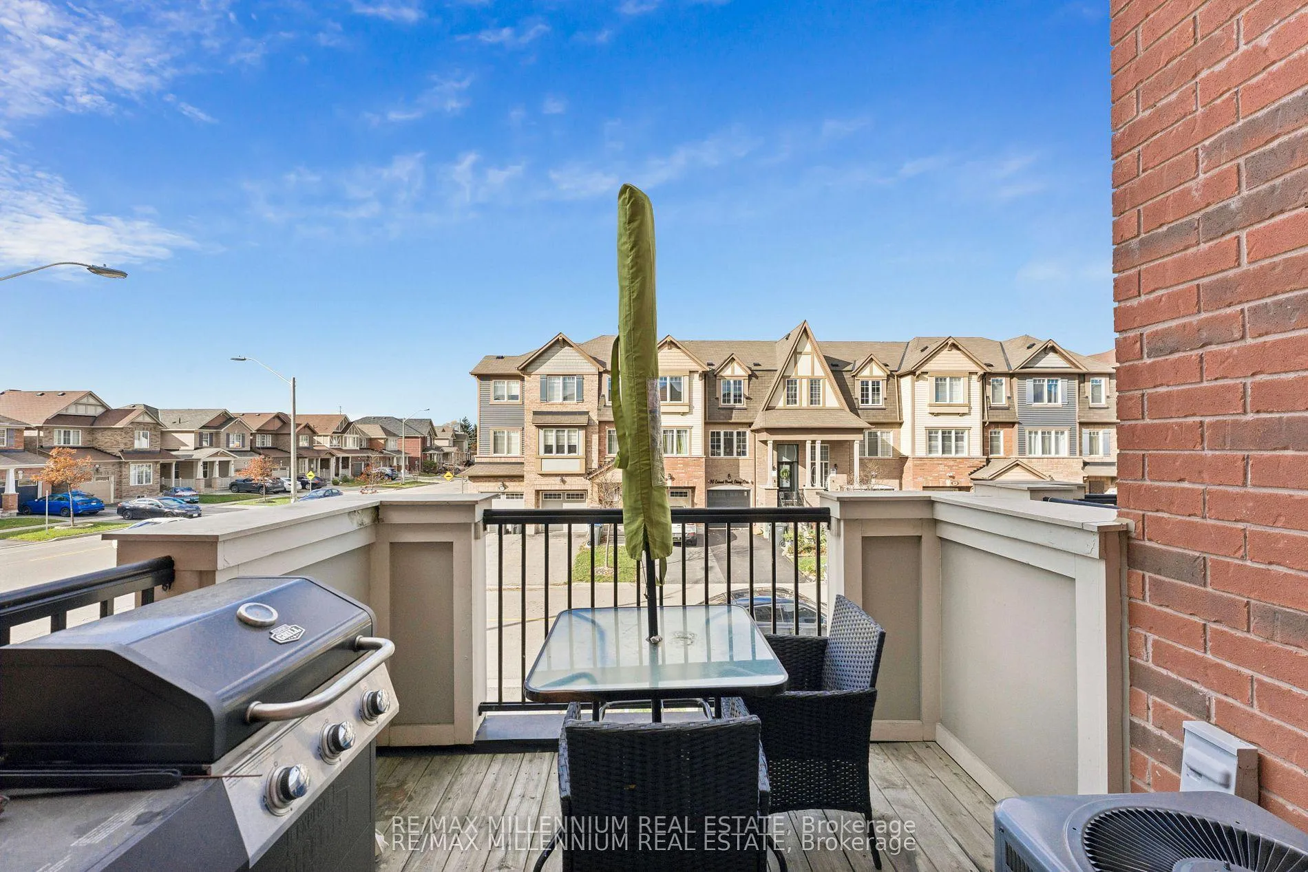 Photo 20 of 53 Colonel Frank Ching Crescent, Brampton, Fletcher's West — HOMEH