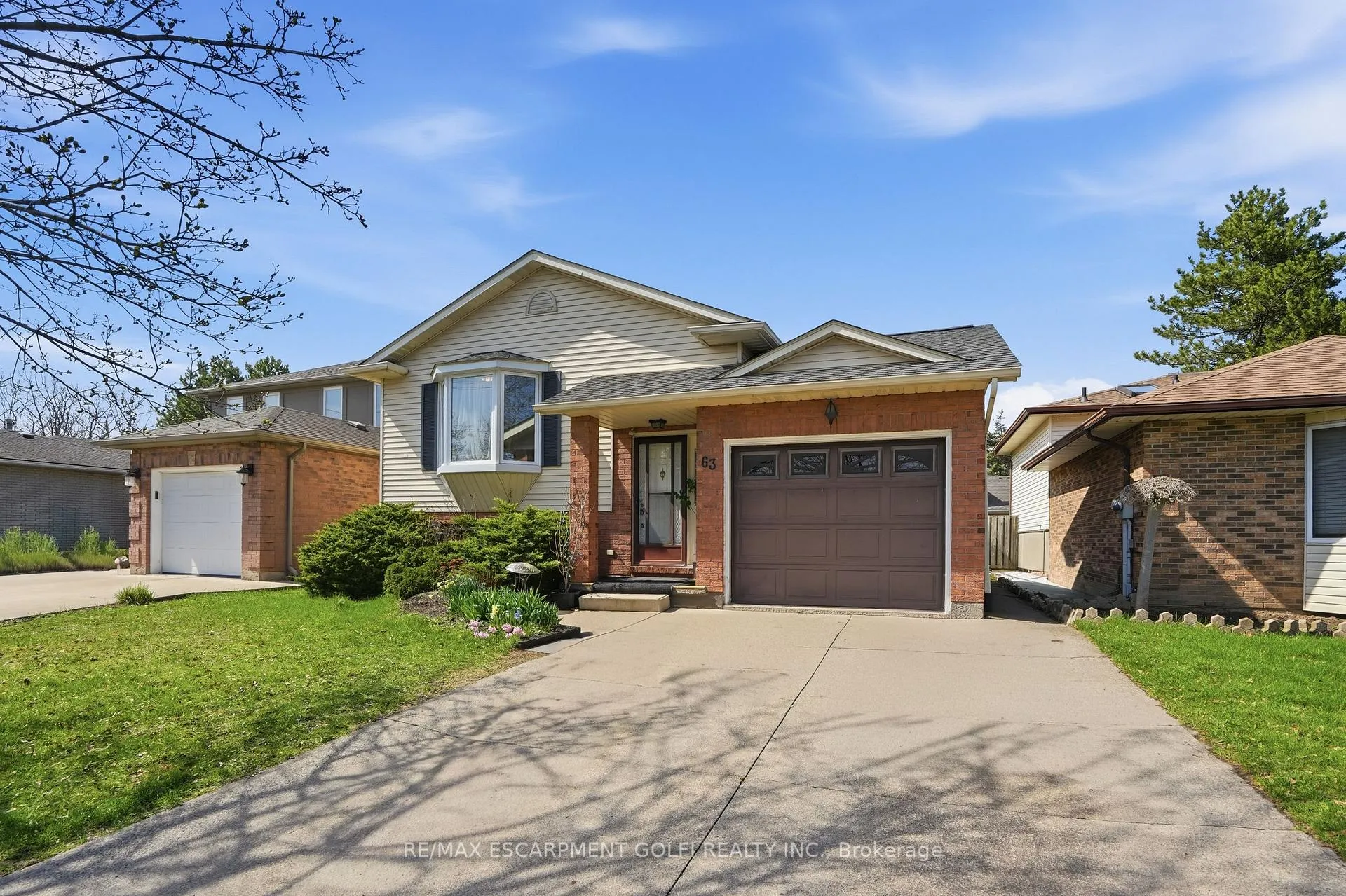 Photo 2 of 63 Linwell Road, St. Catharines, Lakeport — HOMEH