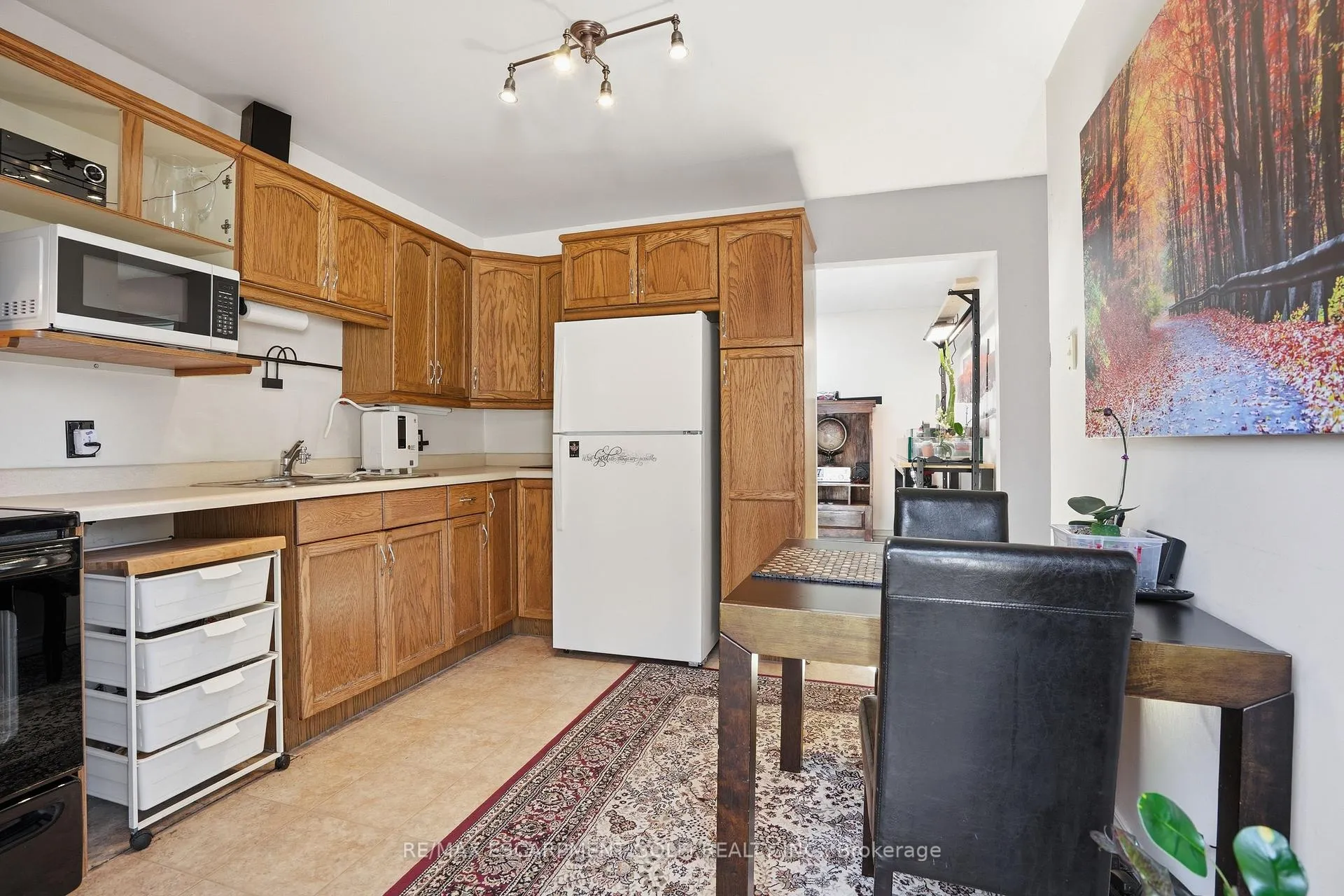 Photo 15 of 63 Linwell Road, St. Catharines, Lakeport — HOMEH
