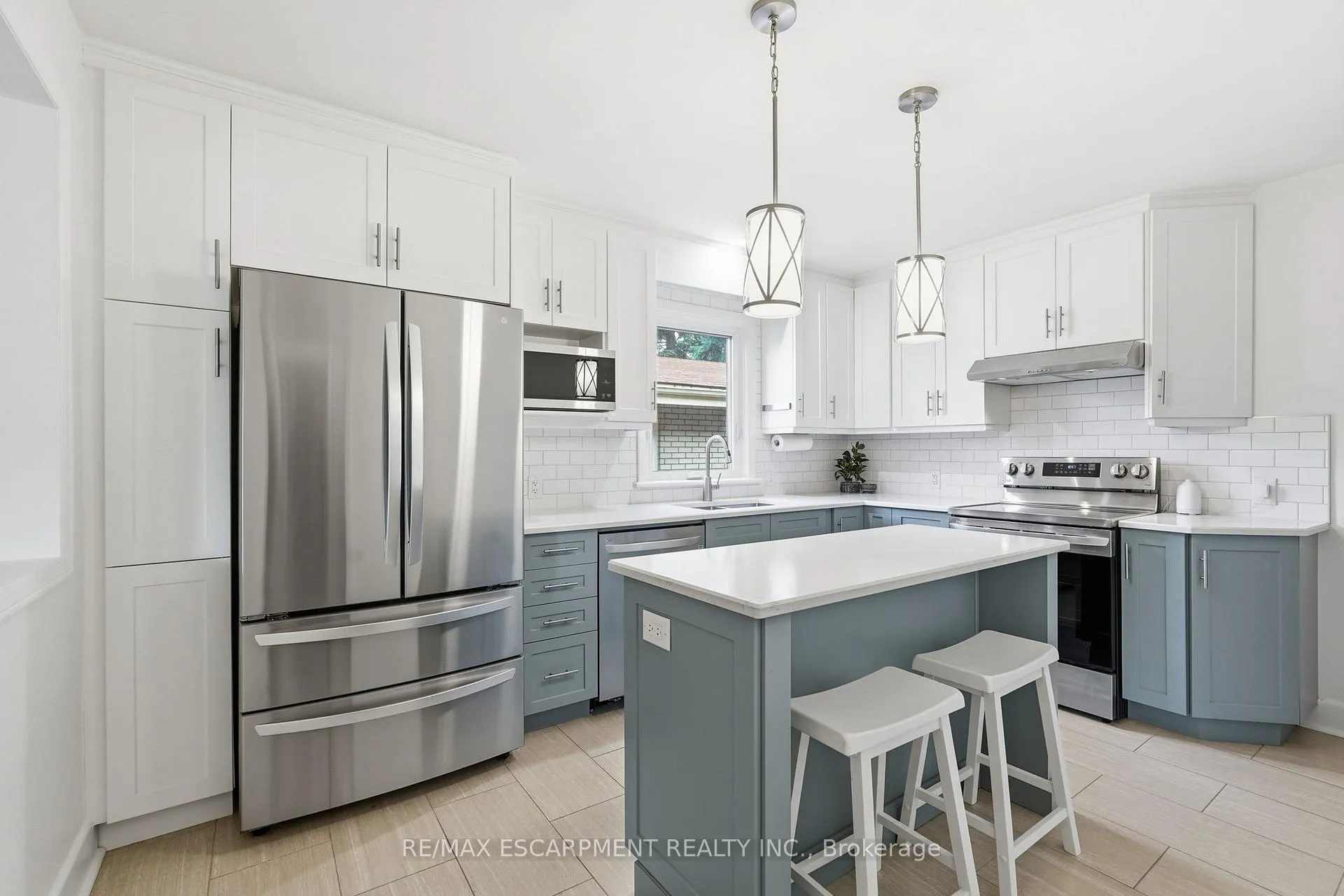 Photo 8 of 30 West 22nd Street, Hamilton, Westcliffe — HOMEH