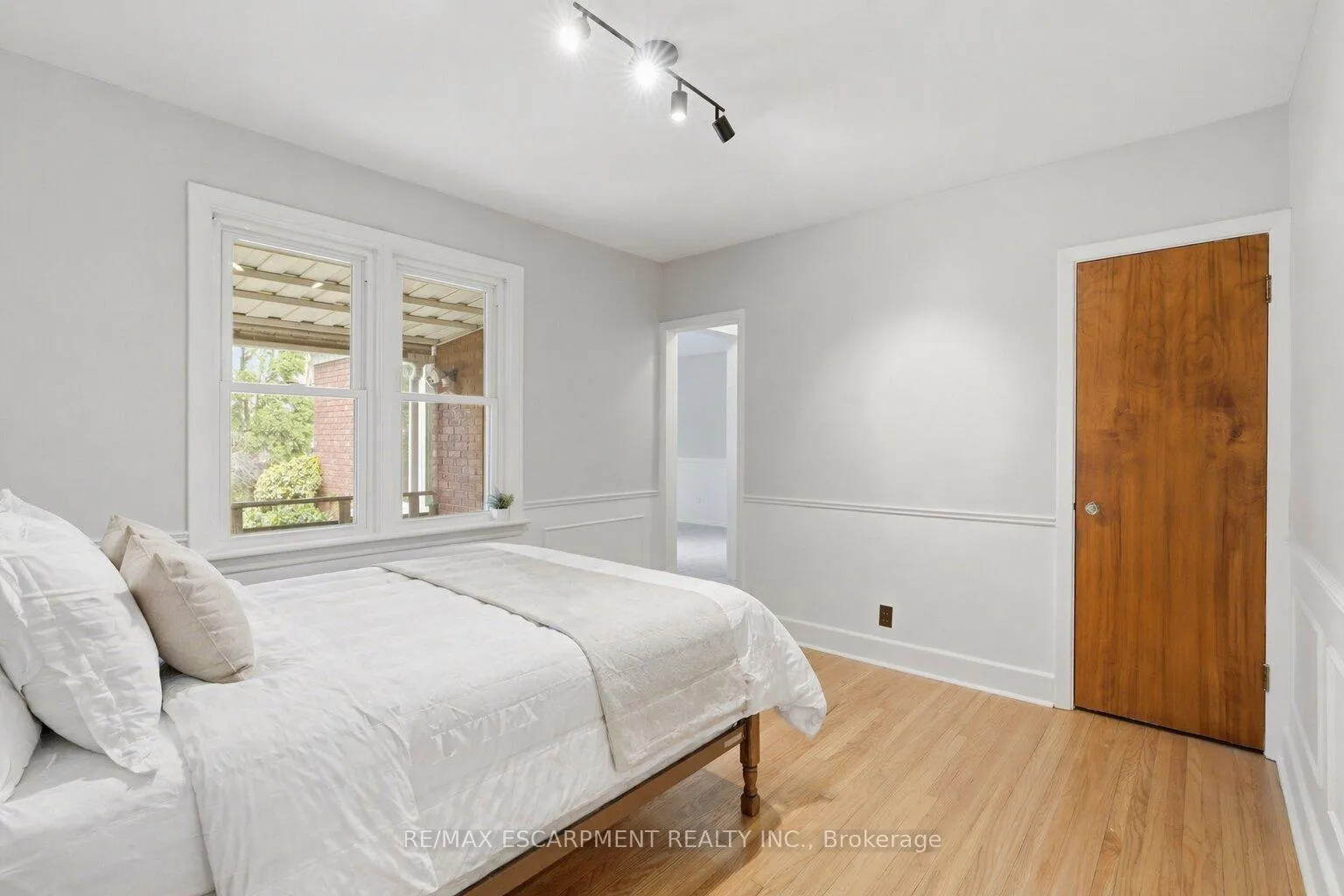 Photo 18 of 30 West 22nd Street, Hamilton, Westcliffe — HOMEH